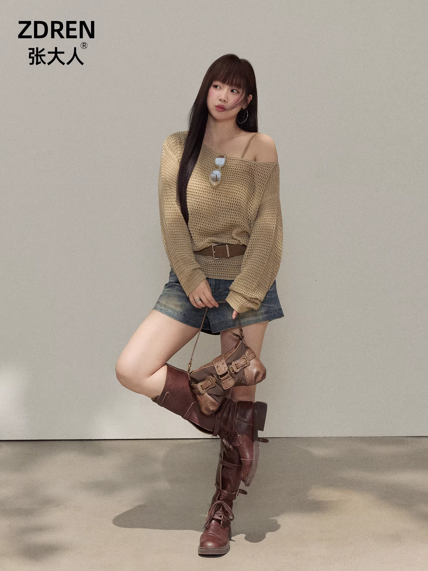 Quần áo nữ cỡ lớn dành cho người lớn, trang phục thon gọn cho các cô gái mũm mĩm, phong cách cổ điển, áo len dệt kim thời thượng và quần short denim.