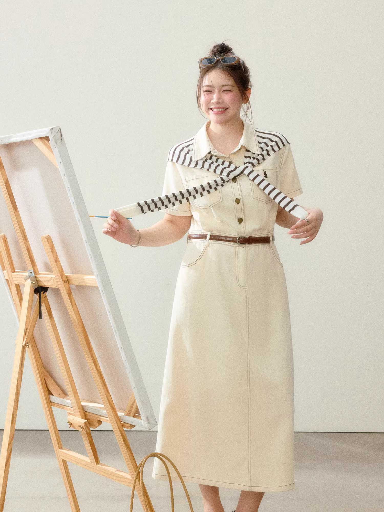 Đầm denim màu mơ kiểu dáng suông, cạp cao, tôn dáng, phong cách thường ngày, dành cho người lớn, size lớn, mùa hè mới.