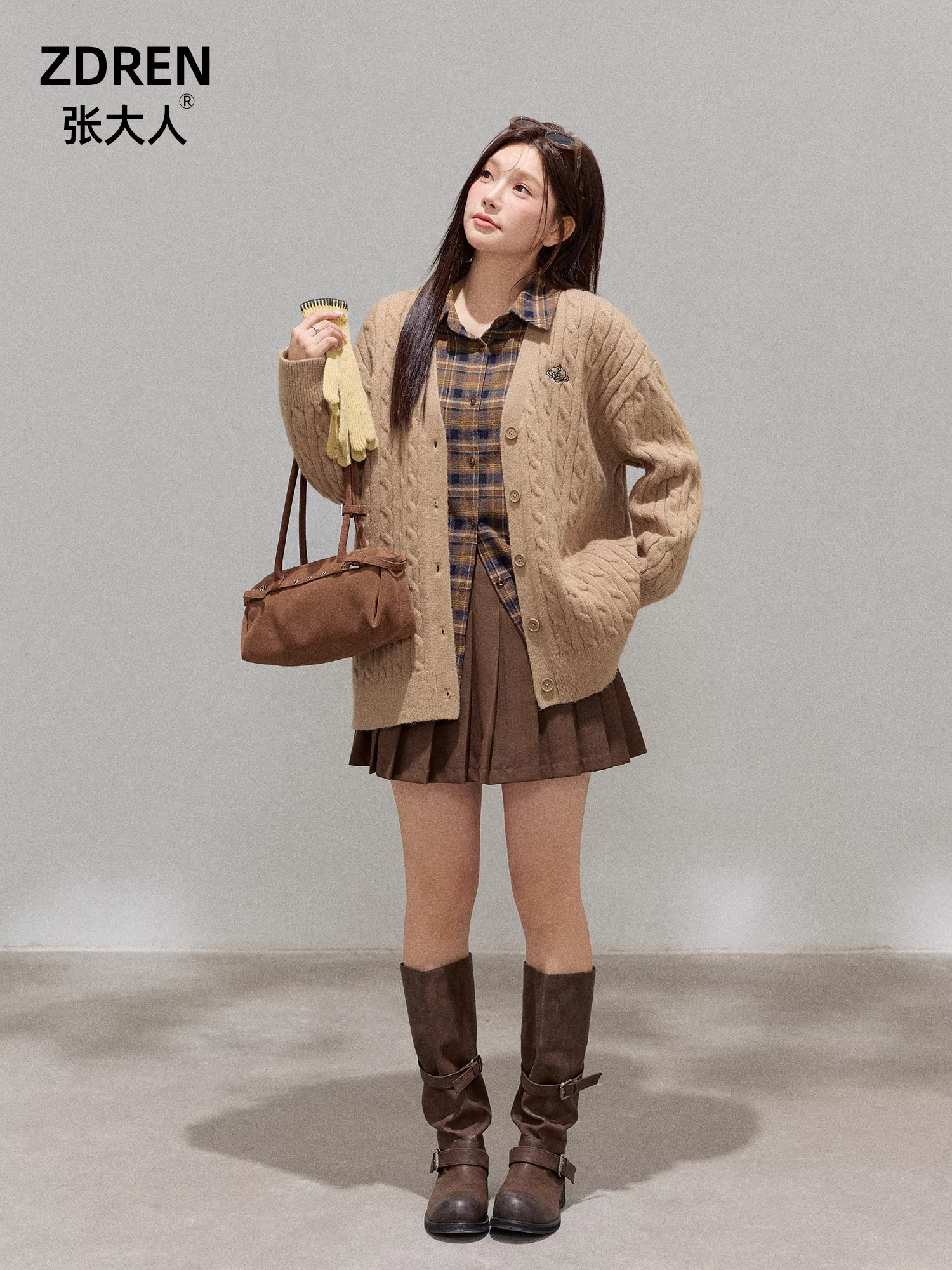 Quần áo nữ cỡ lớn dành cho người lớn, trang phục giảm béo cho các cô gái mũm mĩm, áo sơ mi kẻ sọc màu vàng cổ điển, áo khoác len màu nâu, váy nửa thân.