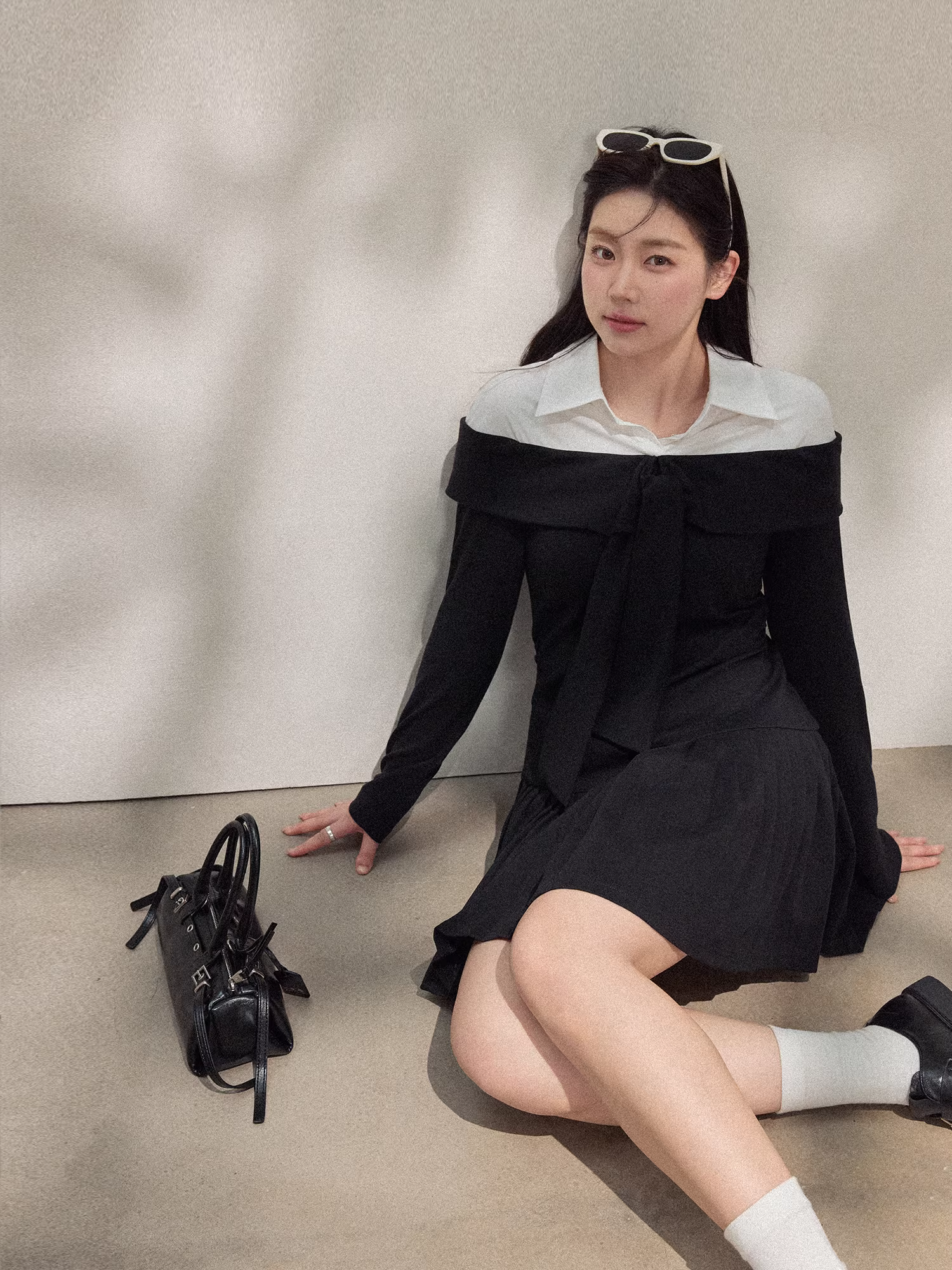 Đầm đen dài tay phong cách học sinh, kiểu dáng thon gọn, size lớn cho nữ mập, Thu Đông 2025 của Zhang Daren