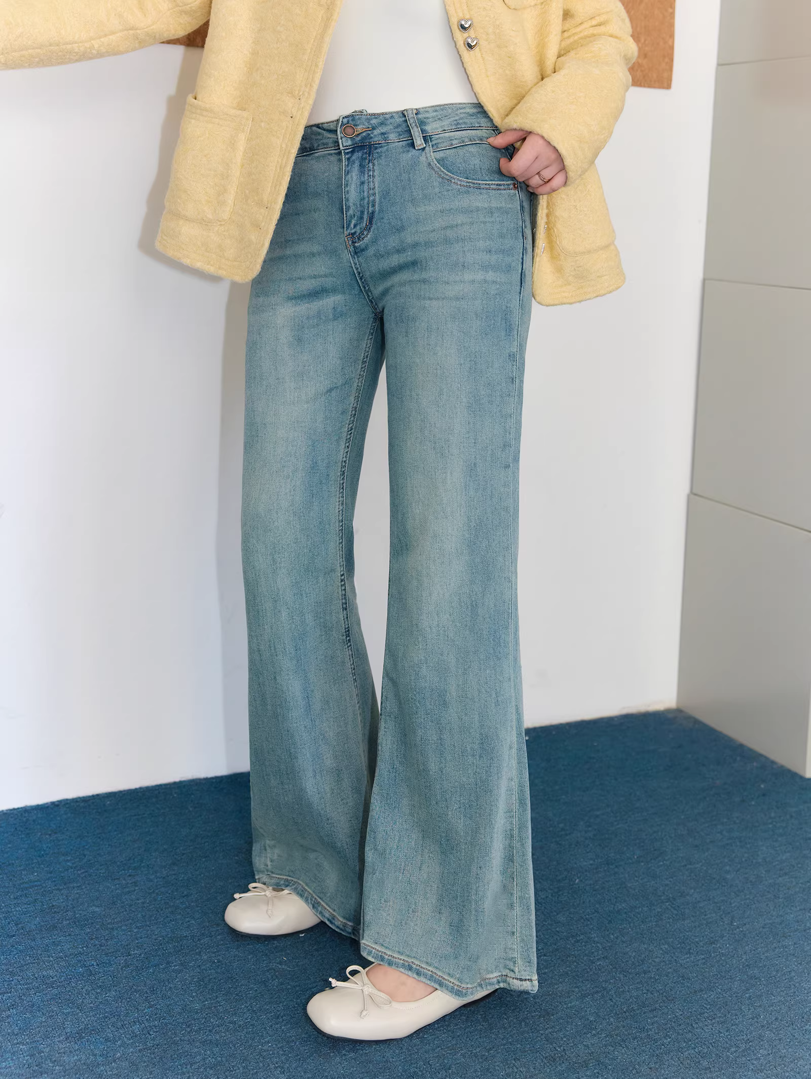 Quần áo nữ cỡ lớn dành cho người lớn, chất liệu denim đã qua xử lý, kiểu dáng ôm dáng, che phủ cơ thể, quần hơi cay, quần jean cạp cao.