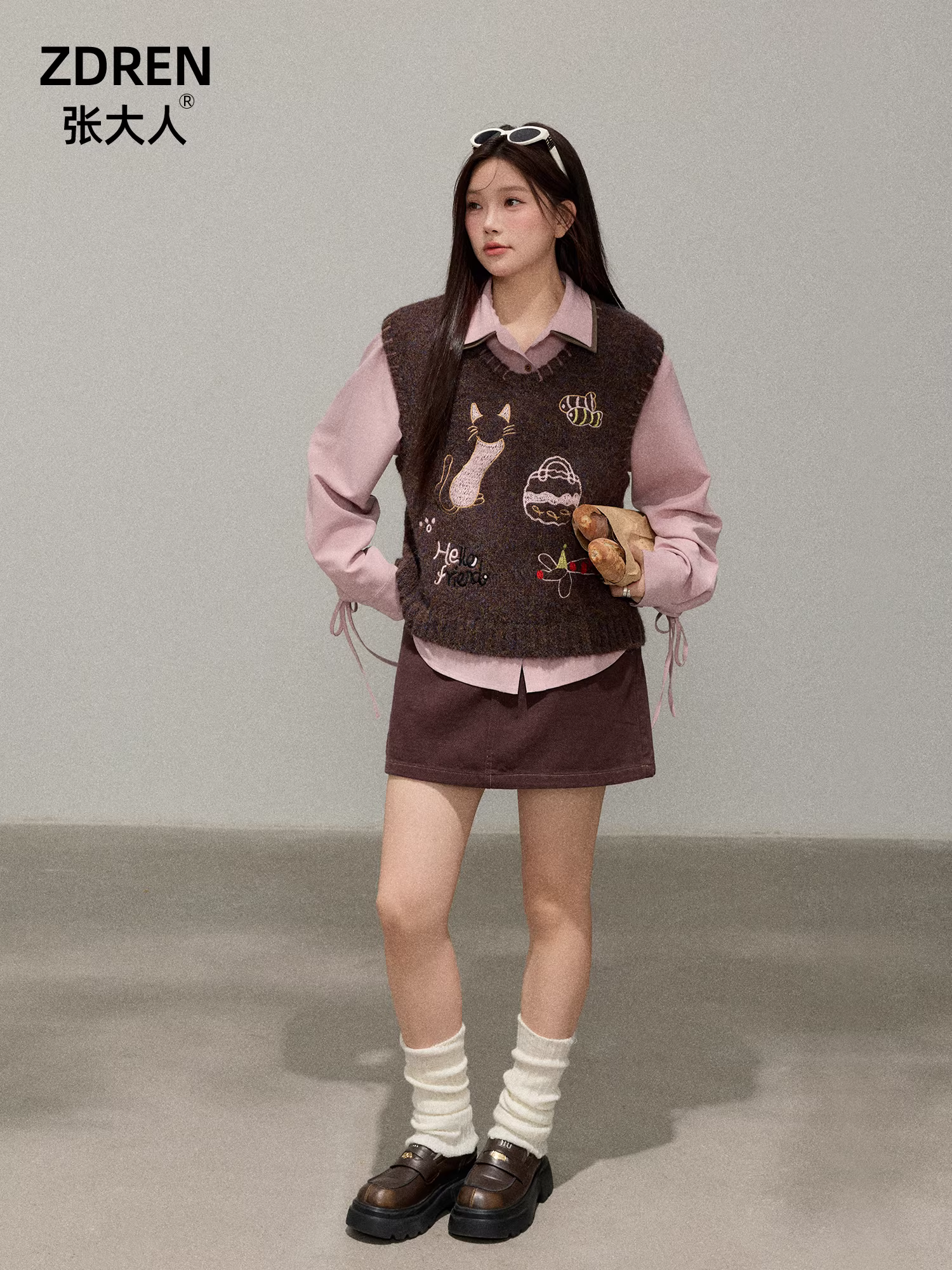 Bộ quần áo thu đông cỡ lớn dành cho nữ của Zhang Daren dành cho phụ nữ hơi mũm mĩm, trang phục giảm béo, phong cách học sinh, áo vest và váy dệt kim giảm tuổi tác.