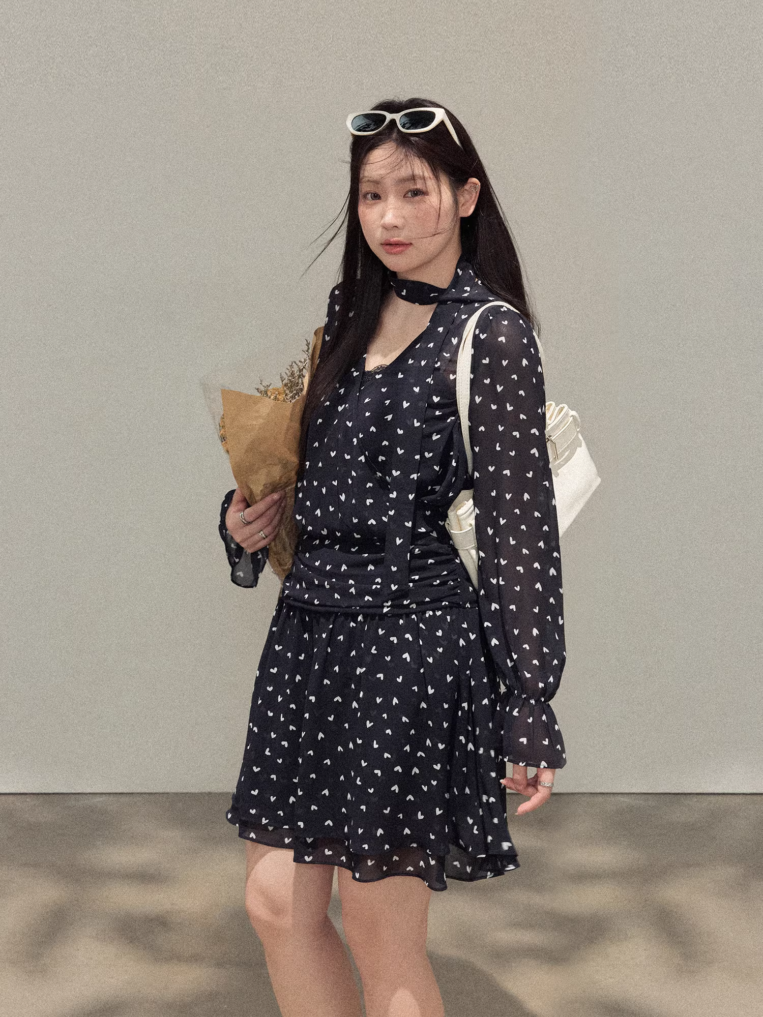 Quần áo nữ cỡ lớn dành cho người lớn, đầm in hình trái tim kiểu Pháp tôn dáng, bộ vest blazer đen.