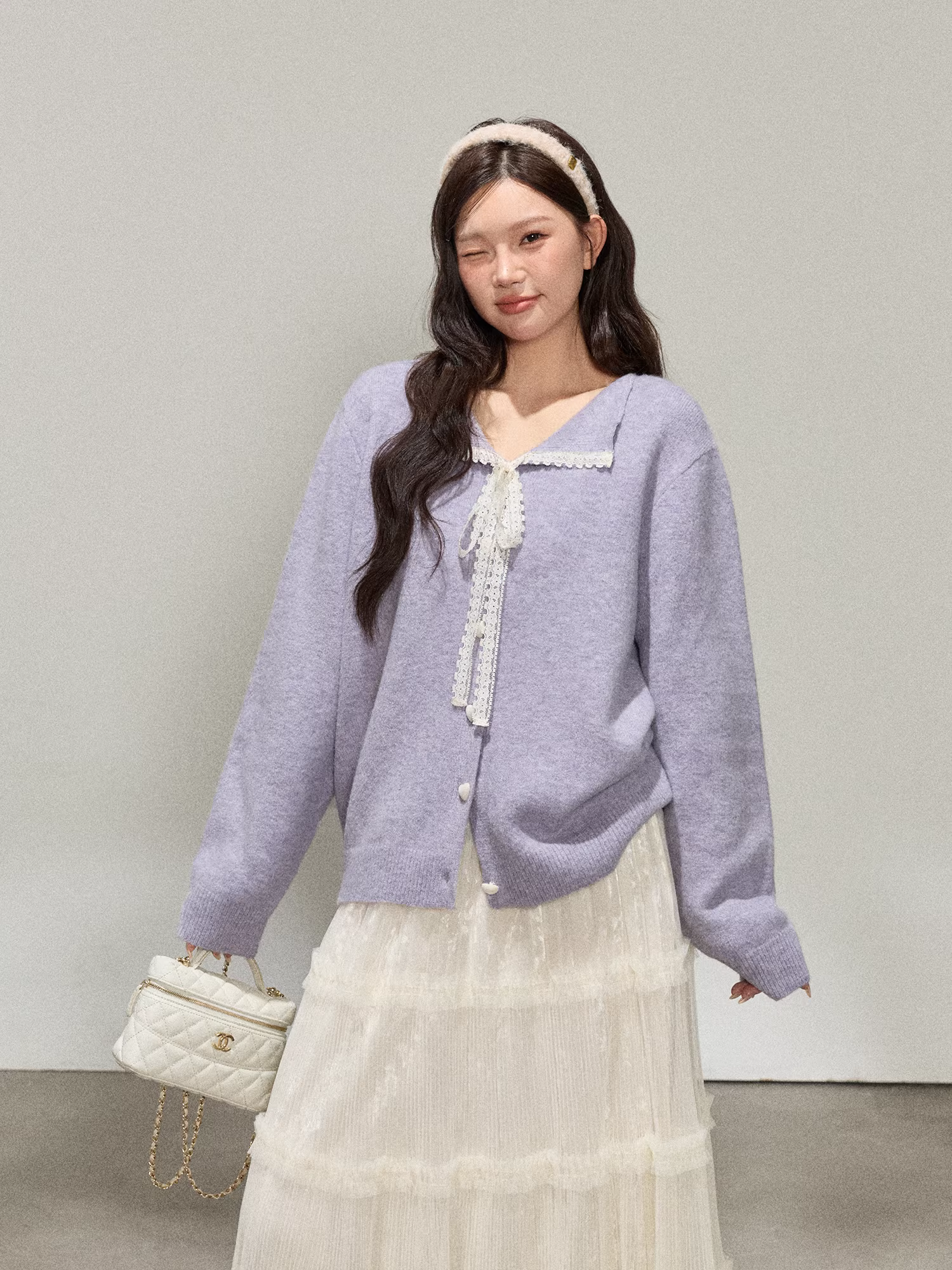 Quần áo nữ cỡ lớn dành cho người lớn, bộ áo len màu tím lãng mạn và váy ren phong cách Hàn Quốc mùa đông.