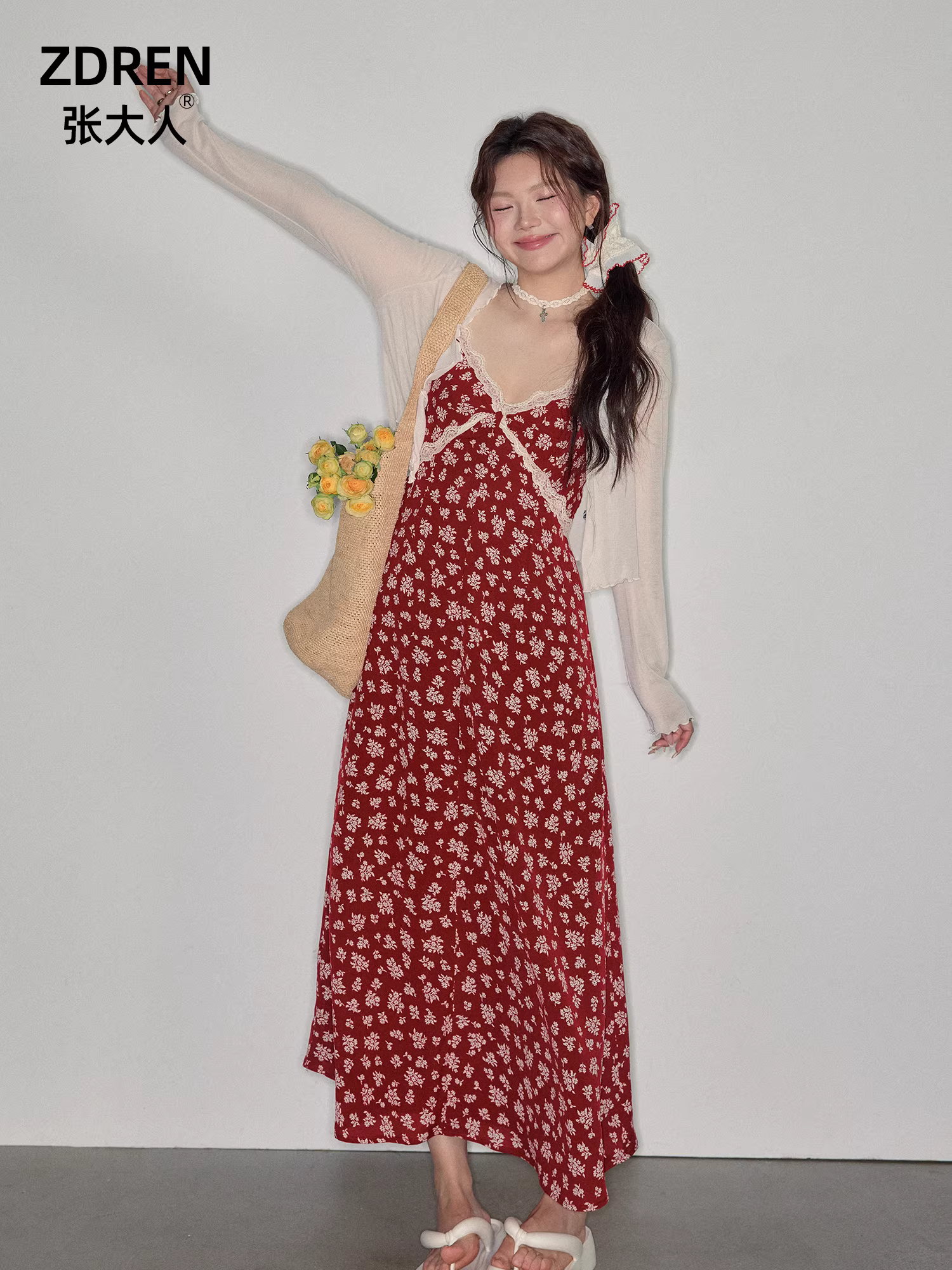 Quần áo nữ cỡ lớn dành cho người lớn, váy hoa giảm béo, phong cách cổ điển Pháp, váy dây đeo kiểu spaghetti đi nghỉ mát ở bãi biển.