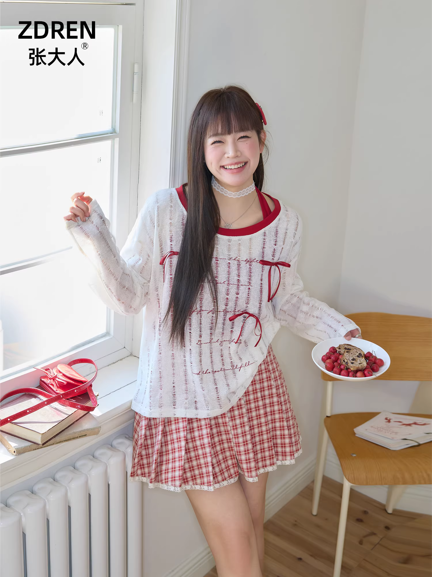 Zhang Daren Thu Đông 2025 - Quần áo nữ cỡ lớn dành cho phụ nữ hơi mũm mĩm, bộ đồ tôn dáng, áo kiểu ngọt ngào và cá tính, chân váy xếp ly cao eo.