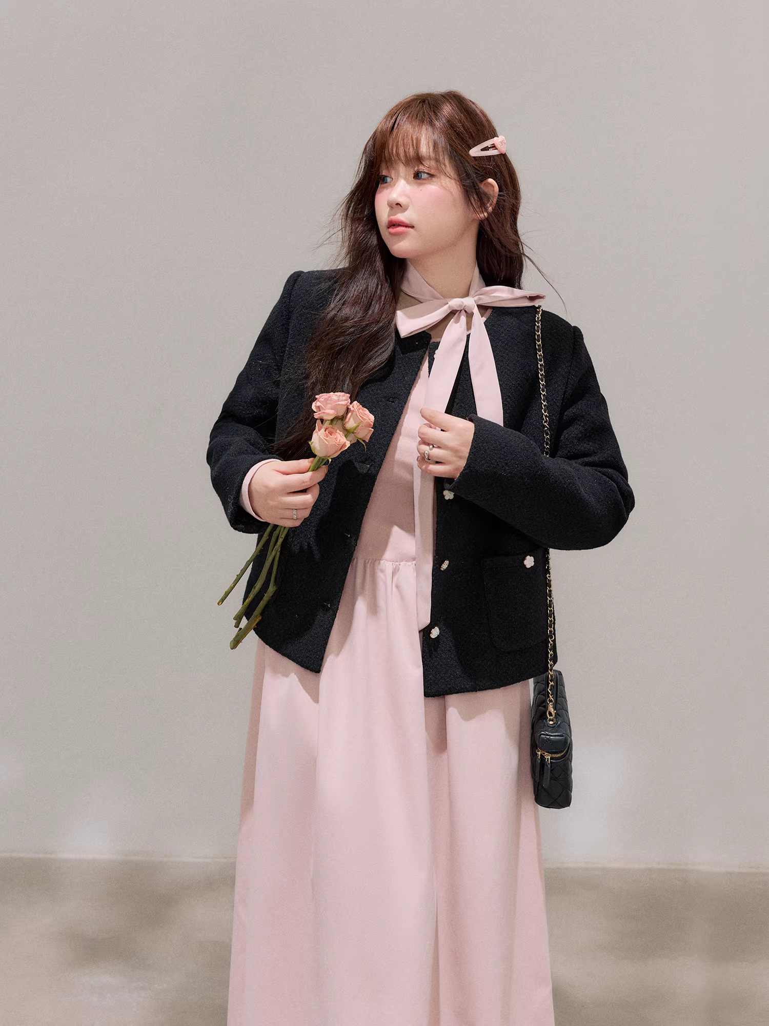 Bộ trang phục nữ cỡ lớn dành cho người lớn, áo khoác len dáng ôm phong cách Hàn Quốc, bộ váy dài màu hồng thanh lịch.