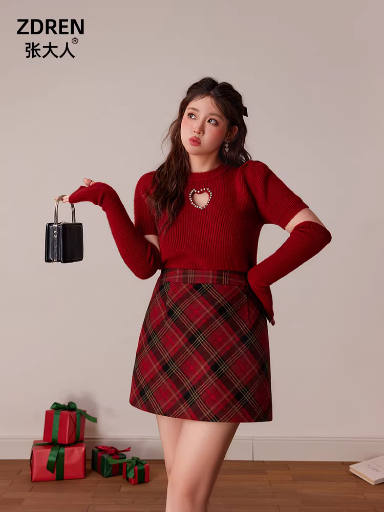 Trang phục năm mới dành cho nữ cỡ lớn của Zhang Daren, bộ áo len dệt kim màu đỏ thanh lịch cỡ lớn với váy kẻ sọc dành cho nữ.