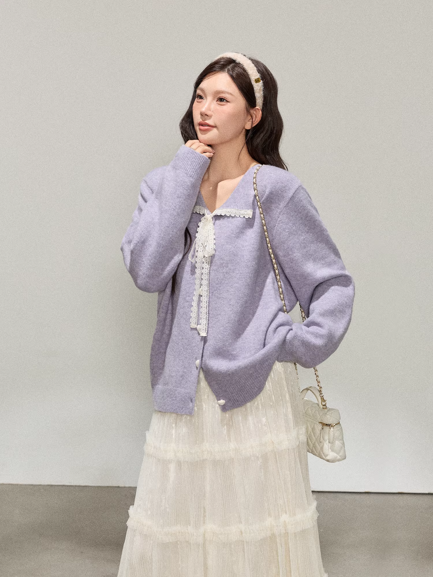 Quần áo nữ cỡ lớn dành cho người lớn, bộ áo len màu tím lãng mạn và váy ren phong cách Hàn Quốc mùa đông.