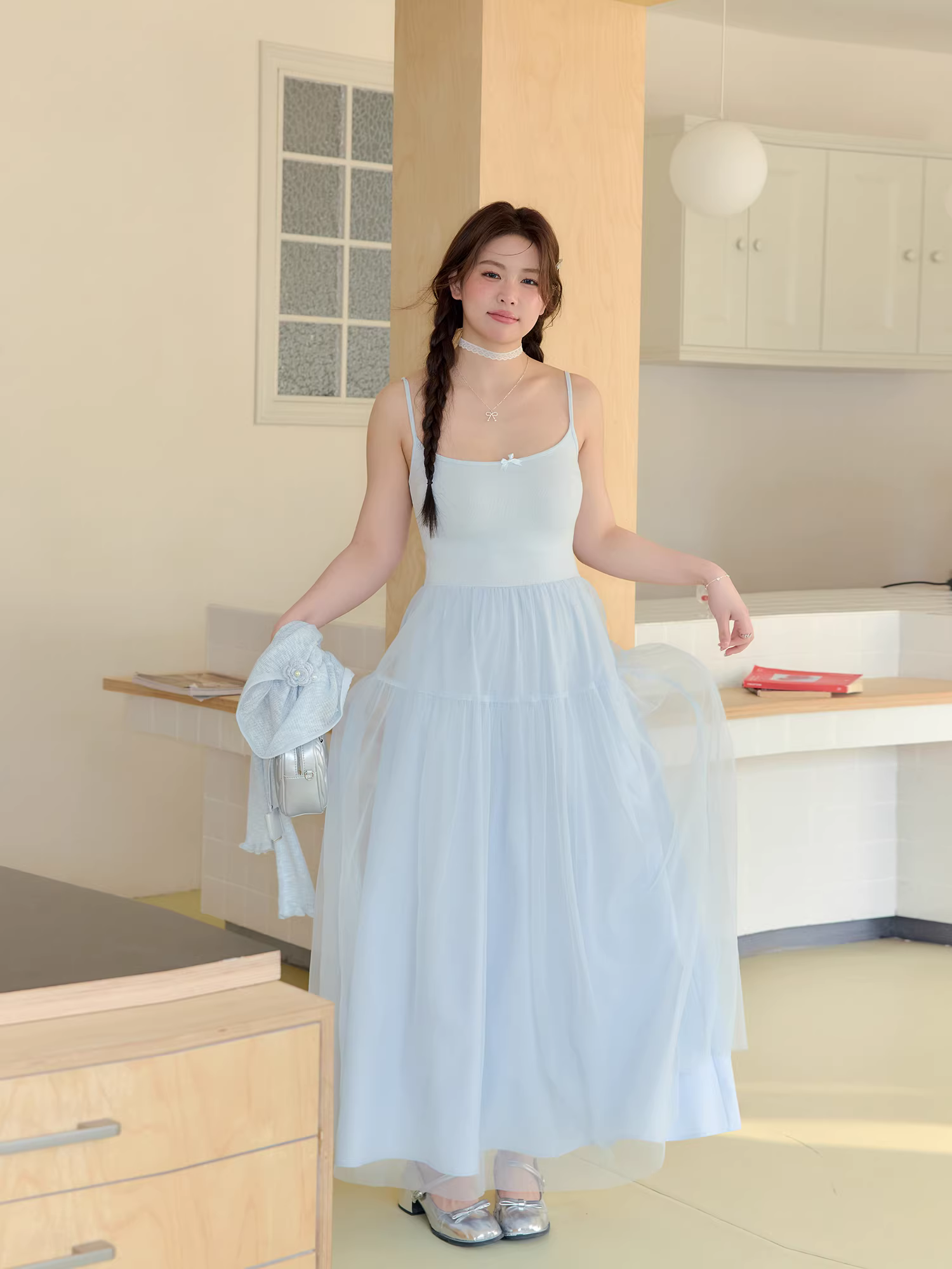 Quần áo nữ cỡ lớn dành cho người lớn, váy thon gọn cho các cô gái mũm mĩm, phong cách nhẹ nhàng, màu Morandi, váy dây spaghetti.