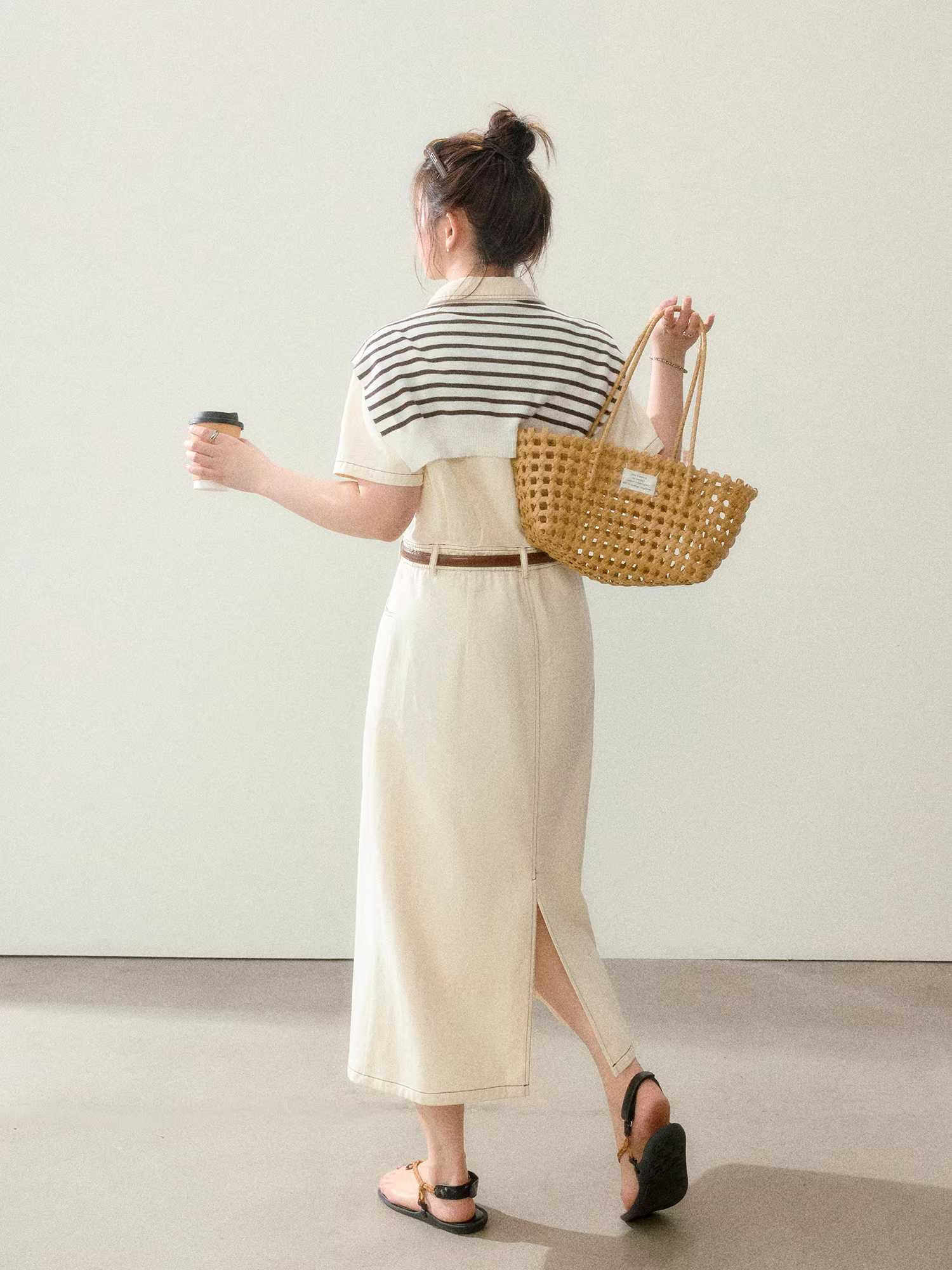 Đầm denim màu mơ kiểu dáng suông, cạp cao, tôn dáng, phong cách thường ngày, dành cho người lớn, size lớn, mùa hè mới.