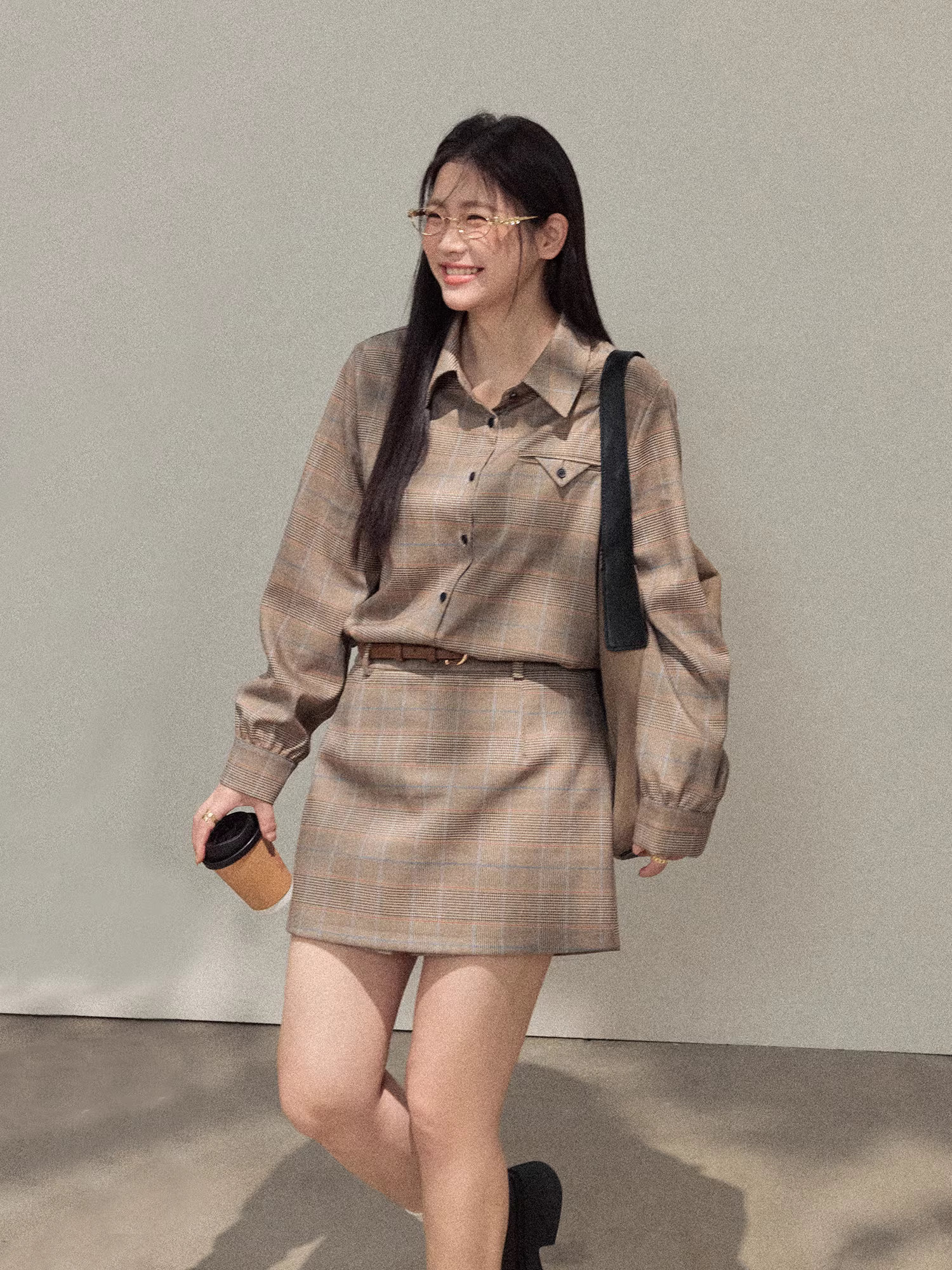 Quần áo nữ cỡ lớn dành cho người lớn, áo blazer tôn dáng cho các cô gái mũm mĩm, bộ áo và váy họa tiết cổ điển.