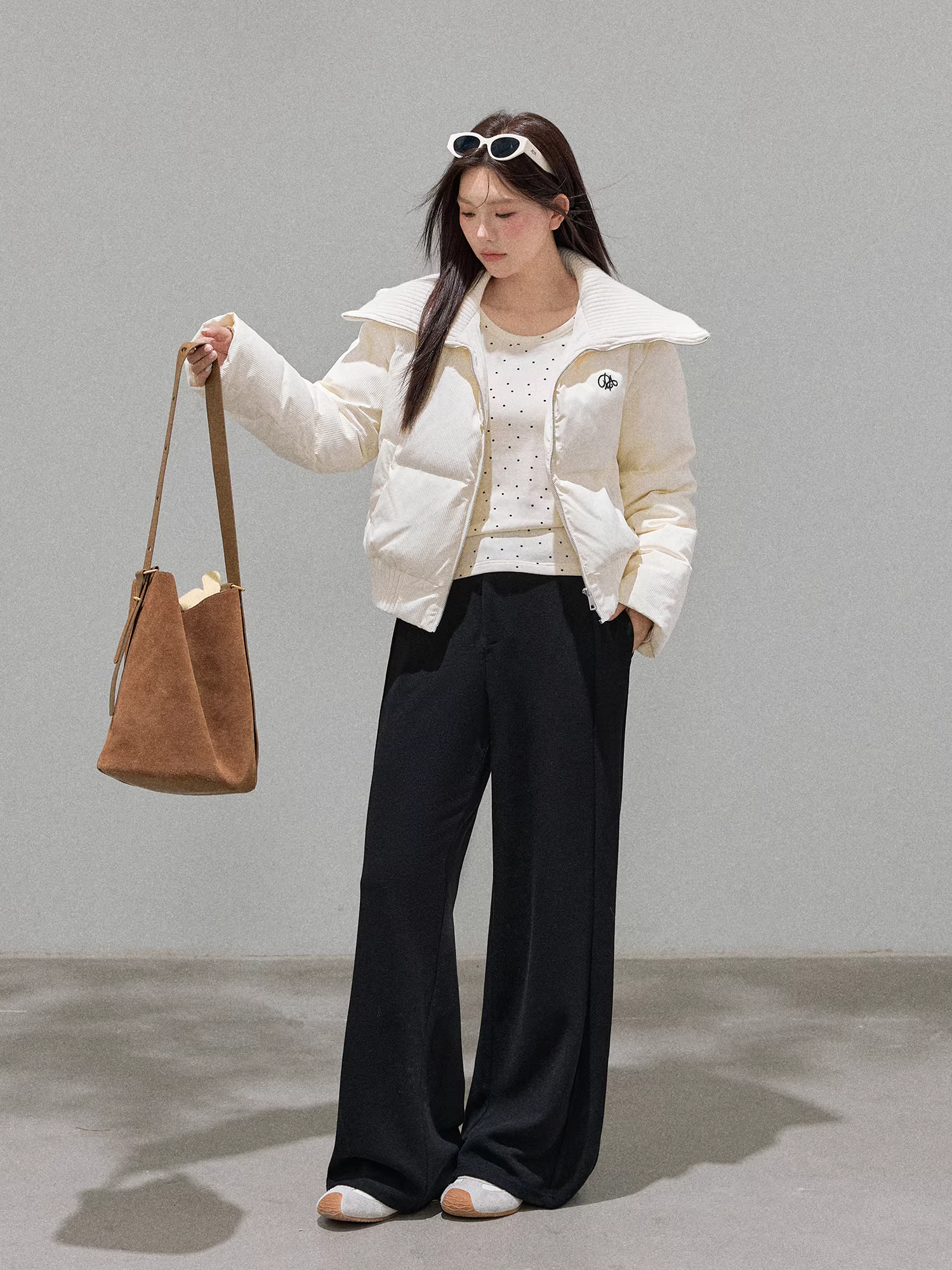 Quần âu len đen dáng thẳng, cạp cao, kiểu dáng mới mùa đông, tôn dáng, dành cho phụ nữ cỡ lớn.