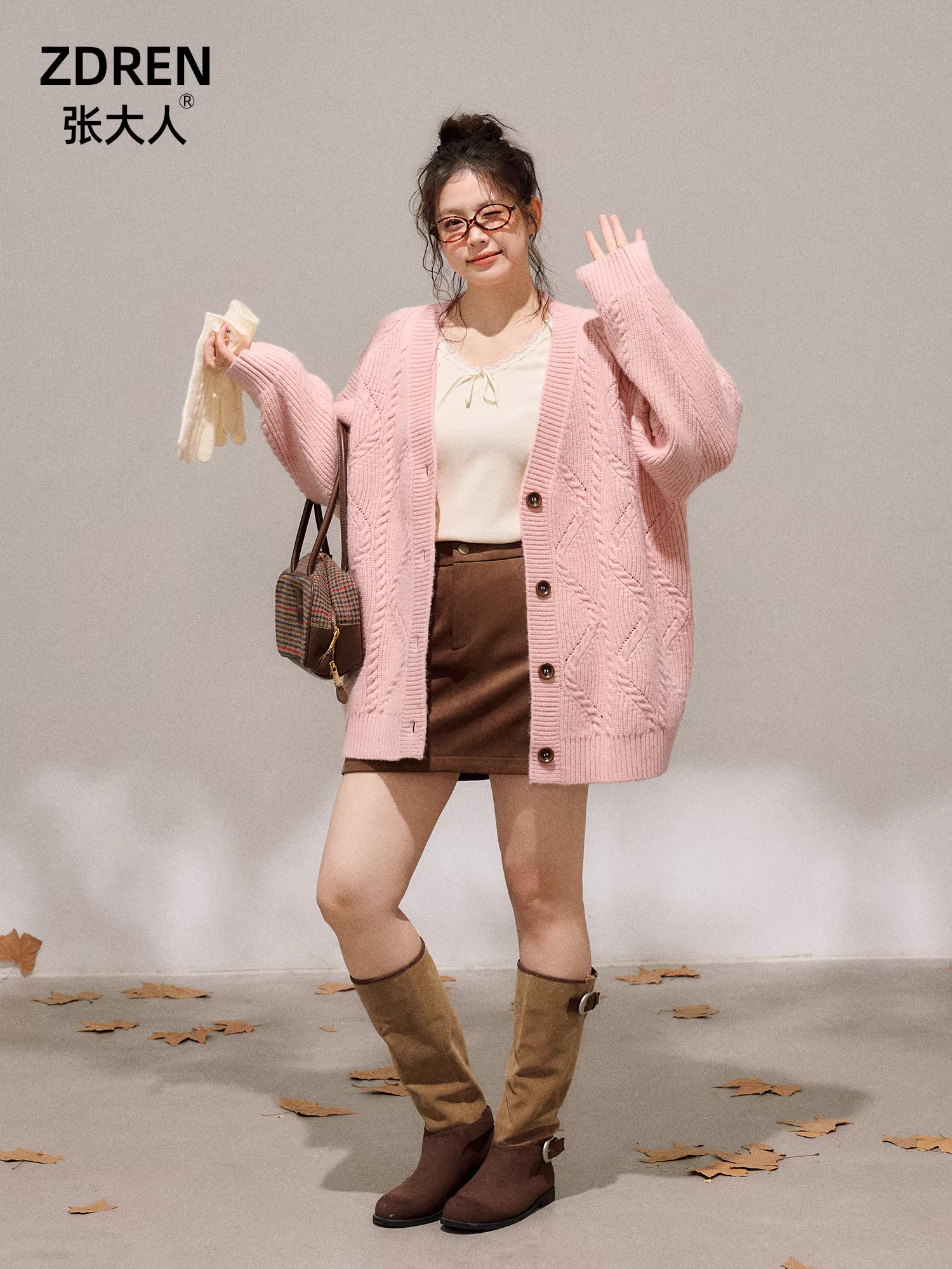 Quần áo nữ cỡ lớn dành cho người lớn, phụ nữ hơi mũm mĩm, phong cách Hàn Quốc, áo khoác len dệt kim màu hồng giảm béo mùa đông, bộ váy nửa thân màu cà phê đậm.