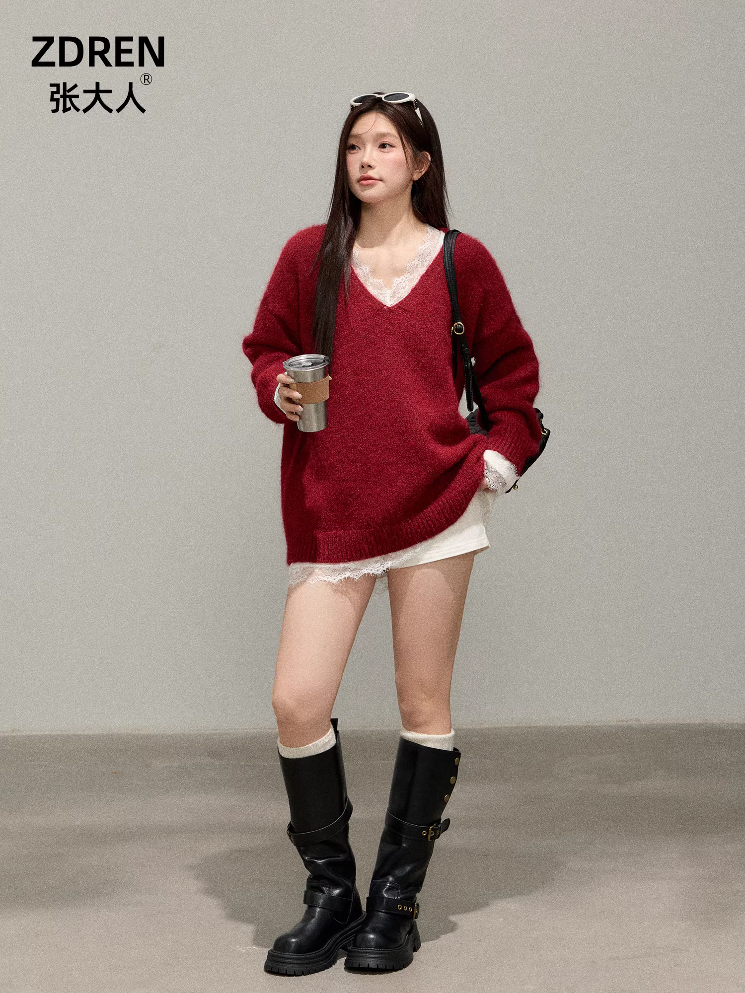 Quần áo nữ cỡ lớn dành cho các cô gái mũm mĩm, bộ trang phục giảm béo với thiết kế độc đáo, áo len đỏ nhiều lớp.