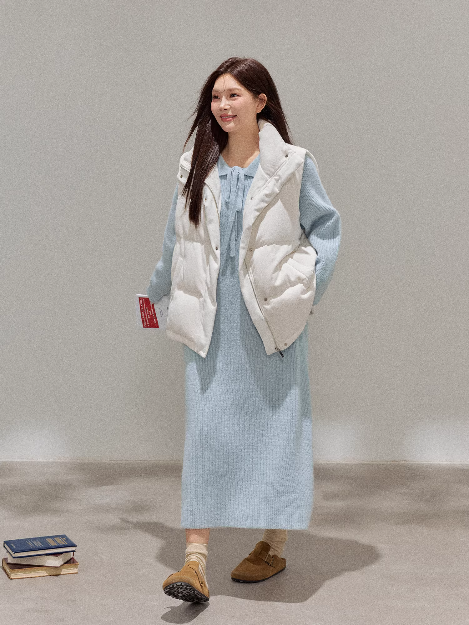 Quần áo nữ cỡ lớn dành cho người lớn, phụ nữ hơi mũm mĩm, phong cách mùa đông mới, váy áo len cổ polo thon gọn, màu xanh nước biển, váy phong cách lười biếng.