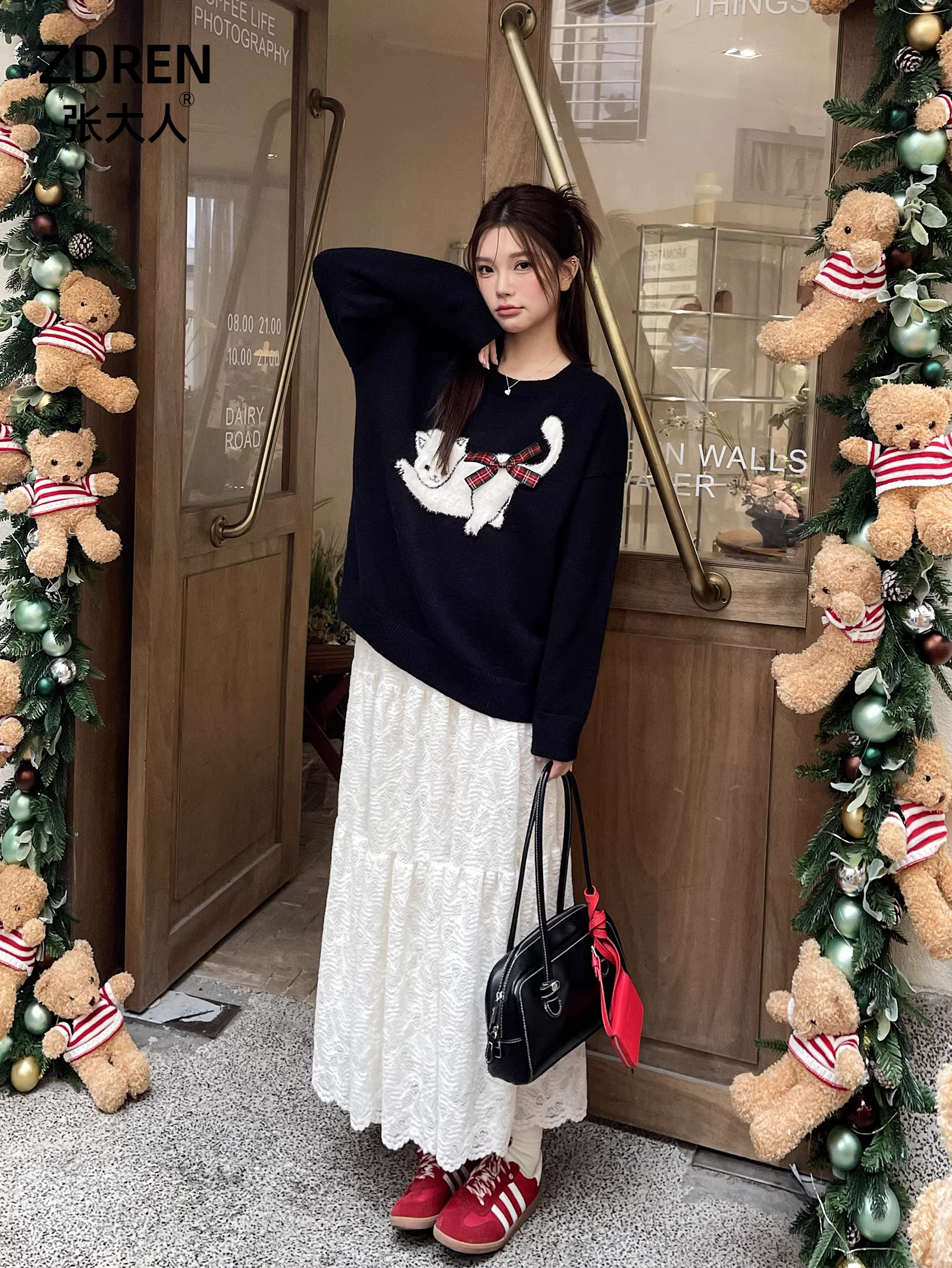 Zhang Daren 2024 Quần áo nữ cỡ lớn thu đông dành cho những cô nàng mũm mĩm, trang phục giảm béo, áo len trẻ trung và váy ren