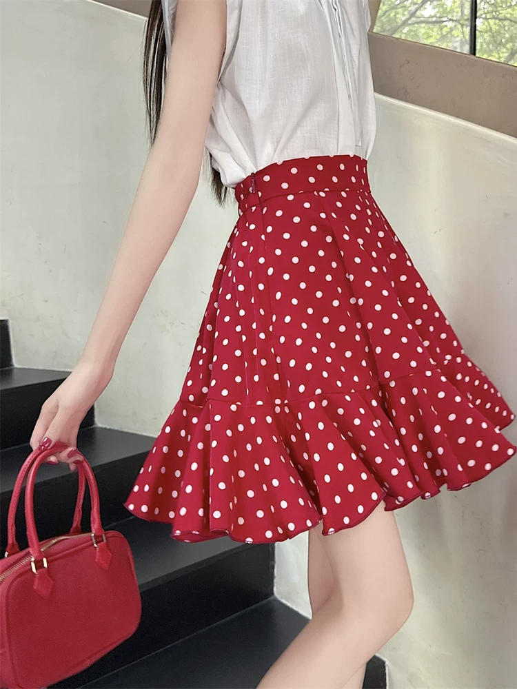 Váy ngắn đuôi cá bằng vải voan chấm bi màu đỏ, váy dù che hông cỡ lớn mùa hè, váy chữ A xếp nếp nhỏ nhắn