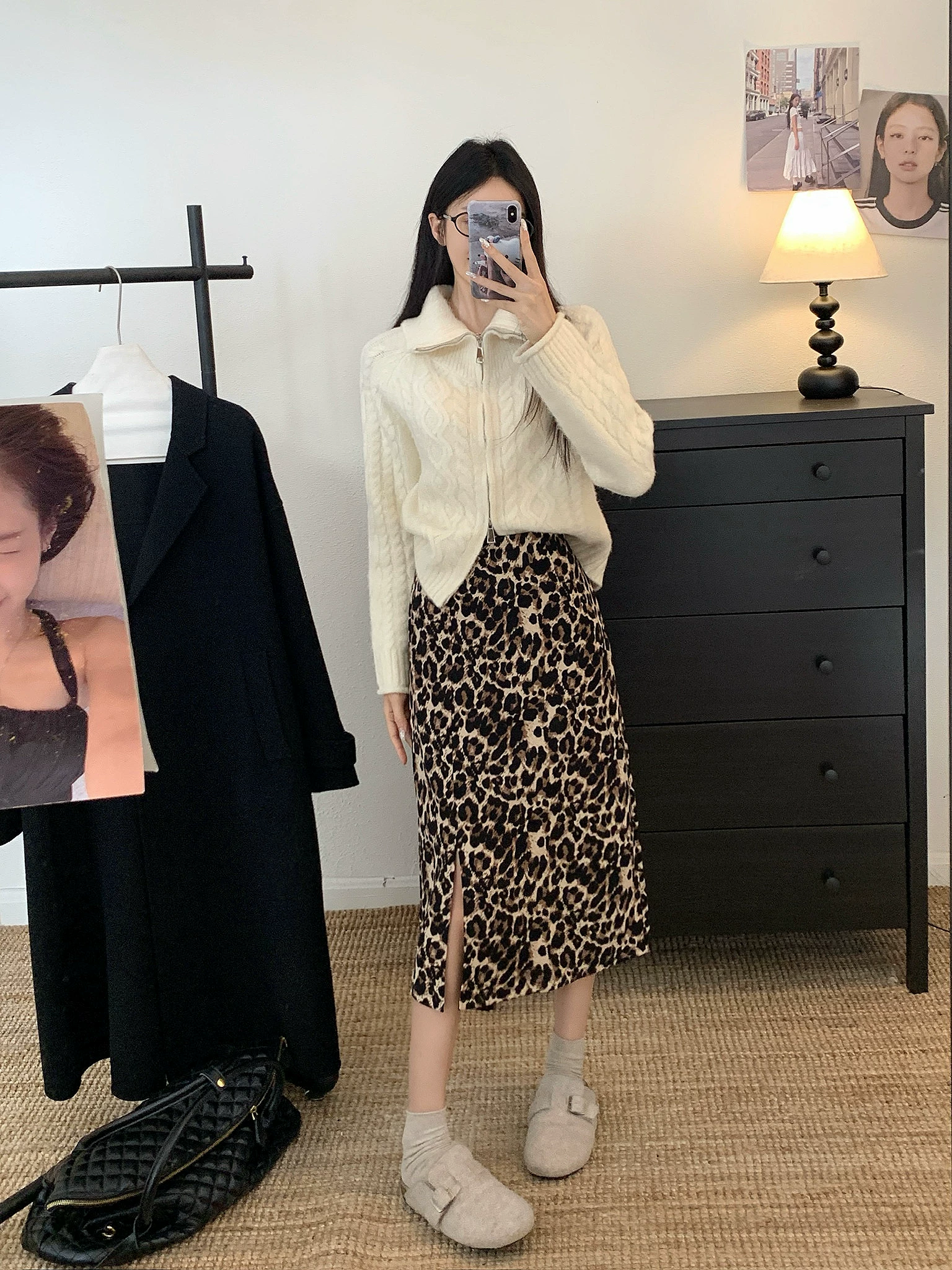 Váy in họa tiết da báo cạp cao cỡ lớn dành cho nữ, váy xẻ tà bên hông co giãn cạp cao mùa thu đông, váy midi chữ A thon gọn và thanh lịch.