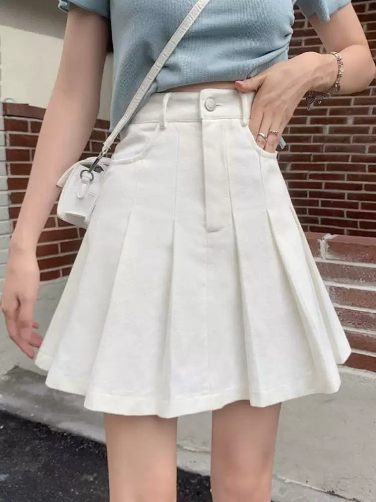 Váy trắng size lớn cho nữ, kiểu mới hè 2025, cạp cao, dáng nhỏ nhắn, ôm sát body, kiểu chữ A, váy ngắn xếp ly dành cho phụ nữ mũm mĩm.