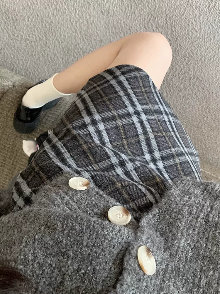 Váy kẻ sọc đen len kiểu Mỹ cổ điển dành cho nữ mùa thu đông, váy chữ A nhỏ có kẻ sọc, lưng cao và ôm sát hông