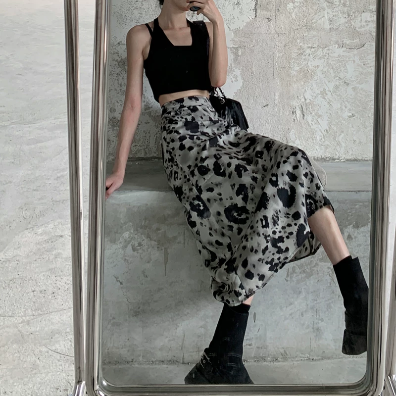 Váy midi tie-dye cỡ lớn dành cho mùa hè, váy chữ A cạp cao với thiết kế cổ điển, phong cách độc đáo, in họa tiết mực.