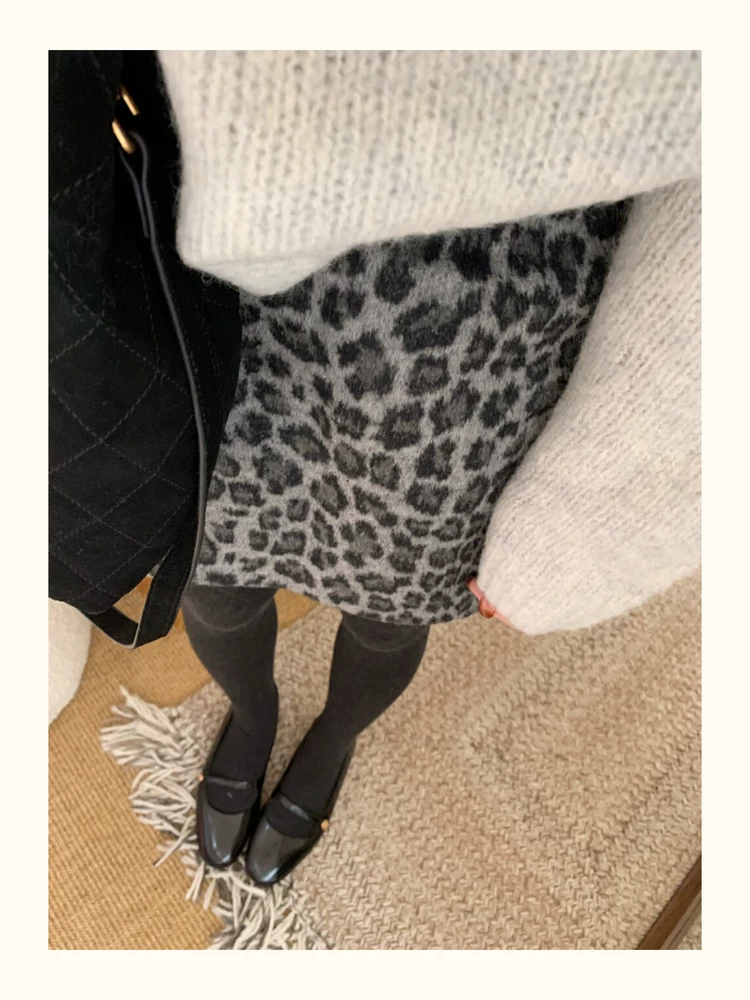 Váy len in họa tiết da báo màu xám cổ điển mùa thu đông cỡ lớn eo cao tạo cảm giác thon gọn váy chữ A dày váy ngắn dành cho người nhỏ nhắn