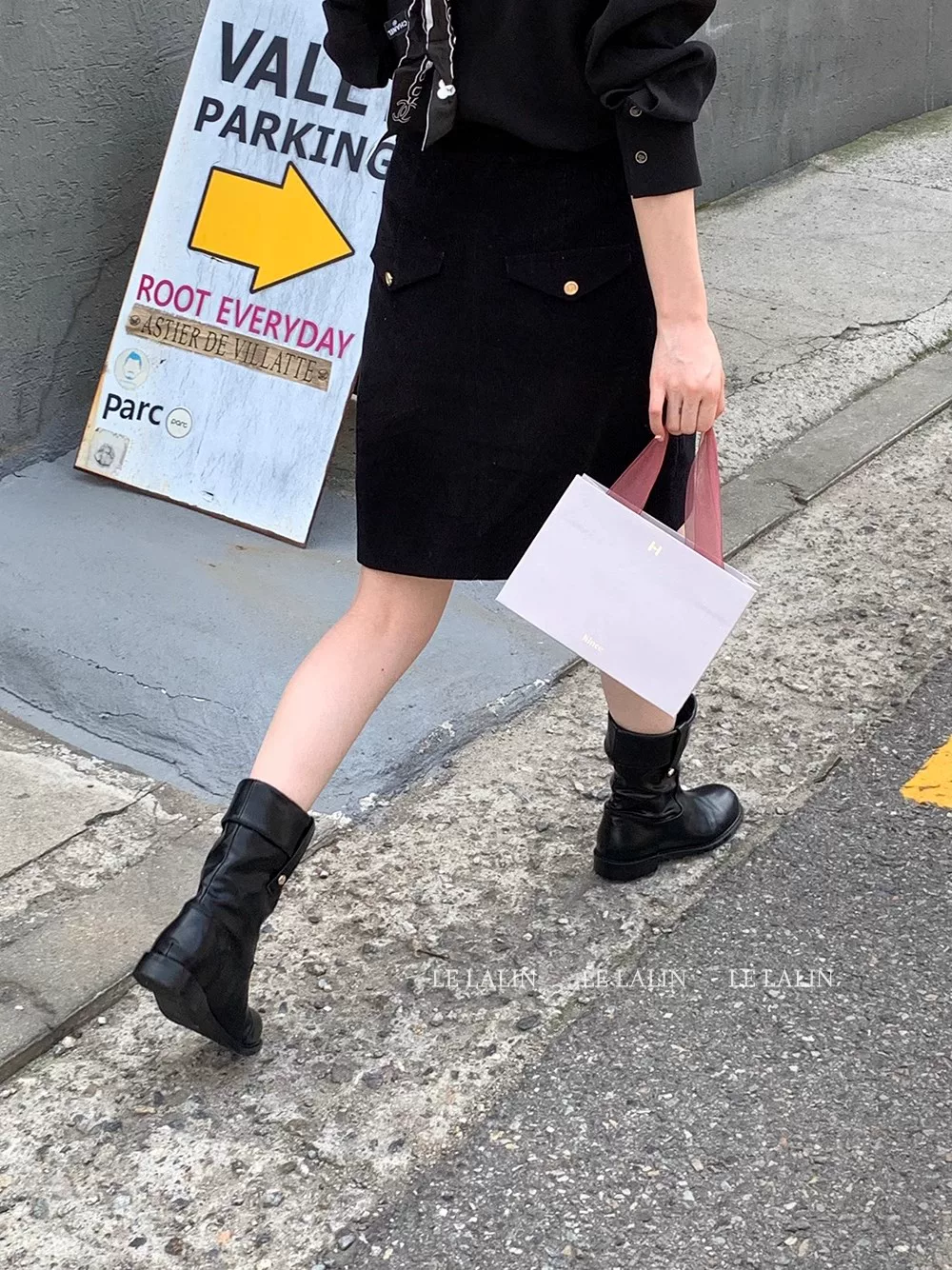 Váy midi nhung kẻ màu nâu cỡ lớn dành cho nữ, váy chữ A cạp cao tôn dáng mùa thu đông, váy ngắn ôm hông chống lộ.