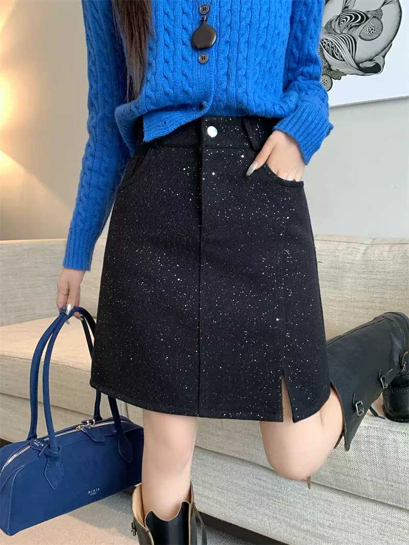 Váy xẻ tà bóng bẩy cỡ lớn dành cho nữ, váy ngắn chữ A đính sequin cao eo mùa thu đông, váy bút chì len dày màu xám.
