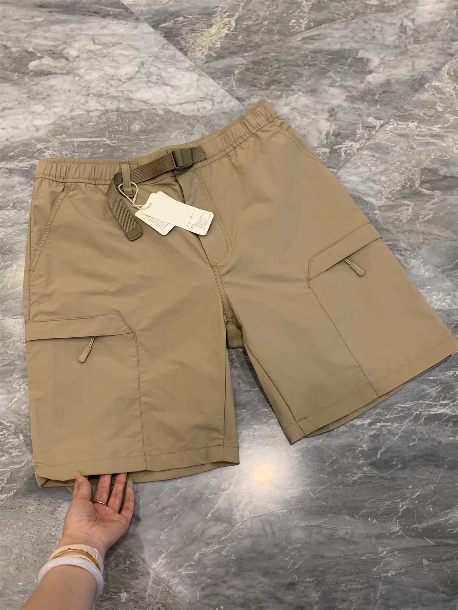 Phong cách thường trực của đảo Don Quixote! Quần short thể thao thông thường có dây thun co giãn dành cho cả nam và nữ mùa hè hợp thời trang