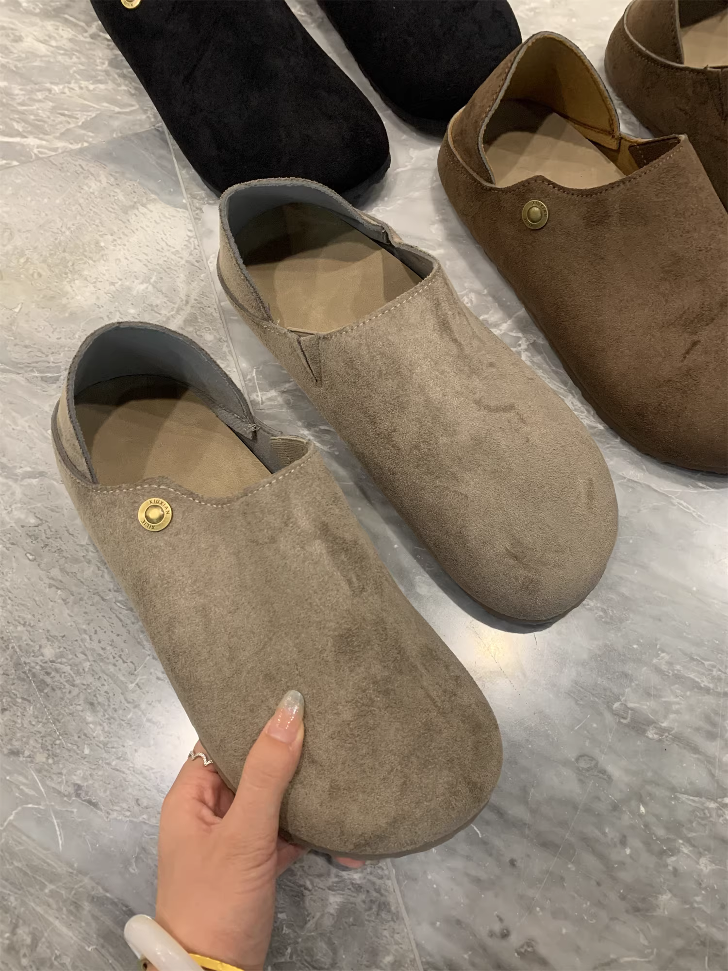 Don Quixote, một đôi giày, hai cách để mang! Giày Birkenstock kiểu dáng cổ điển, chất liệu da lộn nhẹ, chống trơn trượt, kiểu lười dành cho nam.