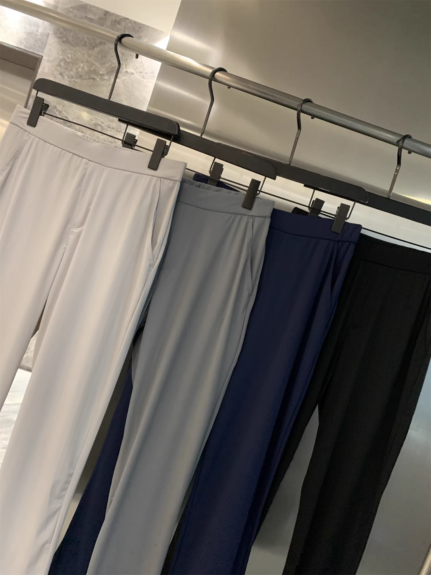 Don Quixote, hãy đến Hàn Quốc và đặt hàng! Công nghệ vải lụa băng đen! Quần nam mùa hè mỏng, co giãn, mặc ngoài trời, kiểu dáng thường ngày.