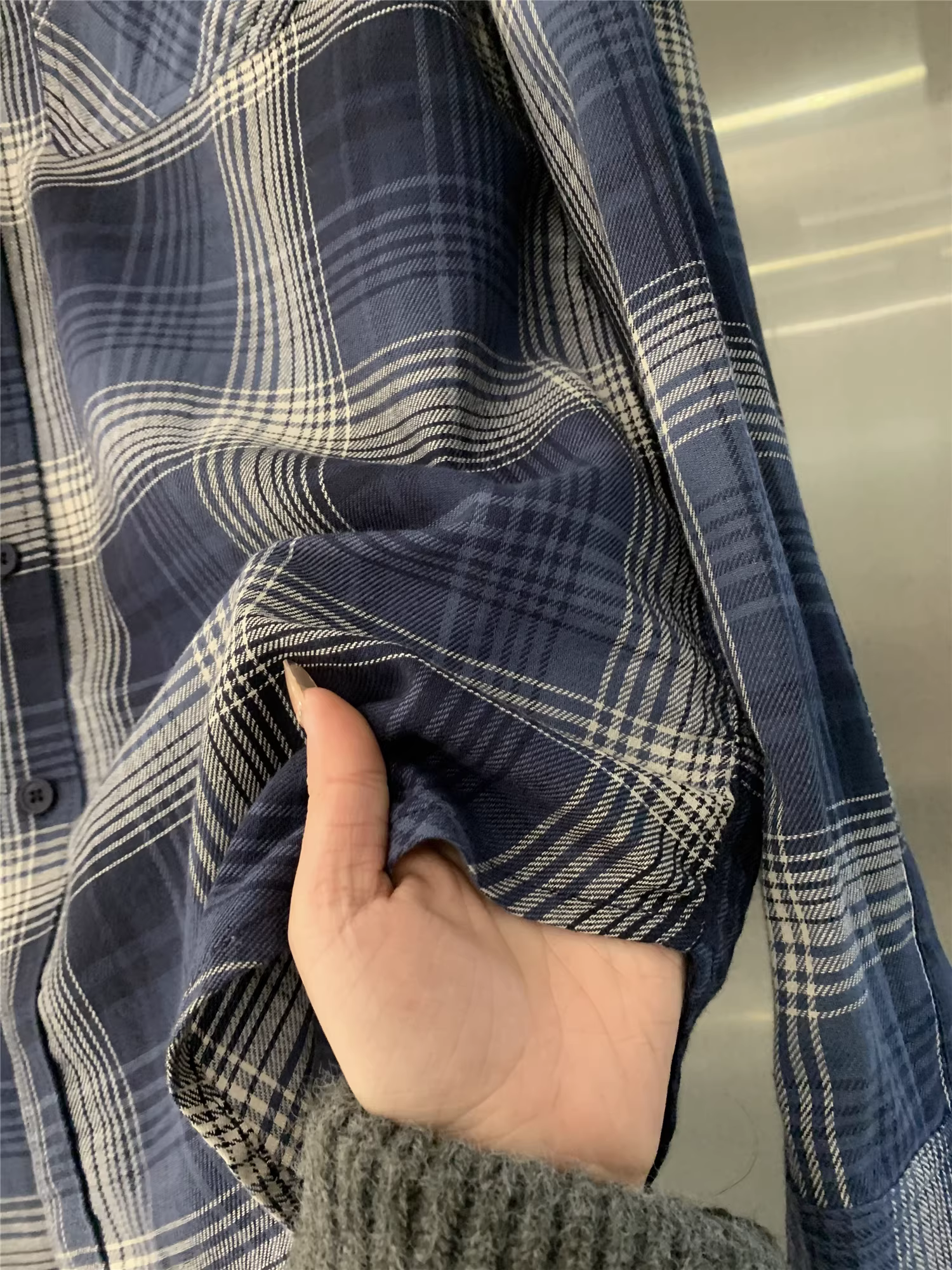 Don Quixote phong cách retro độc đáo của Bắc Mỹ! Áo sơ mi nam dài tay kẻ sọc giản dị, chất liệu cotton nhuộm sợi, kiểu dáng thời thượng mùa xuân