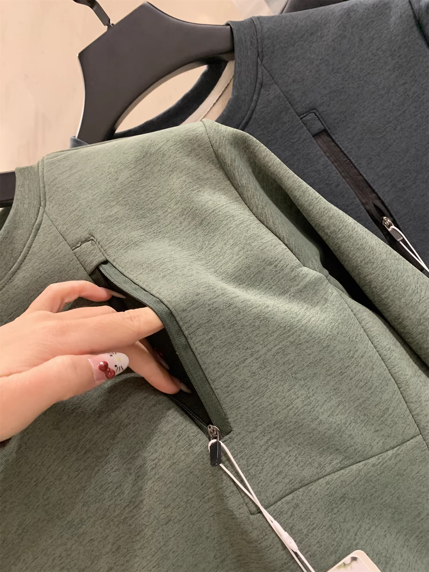 Áo len nam Don Quixote chất liệu tơ tằm + len cừu! Áo len cổ tròn màu trơn giữ ấm mùa đông, lót lông cừu, lớp lót bên trong.