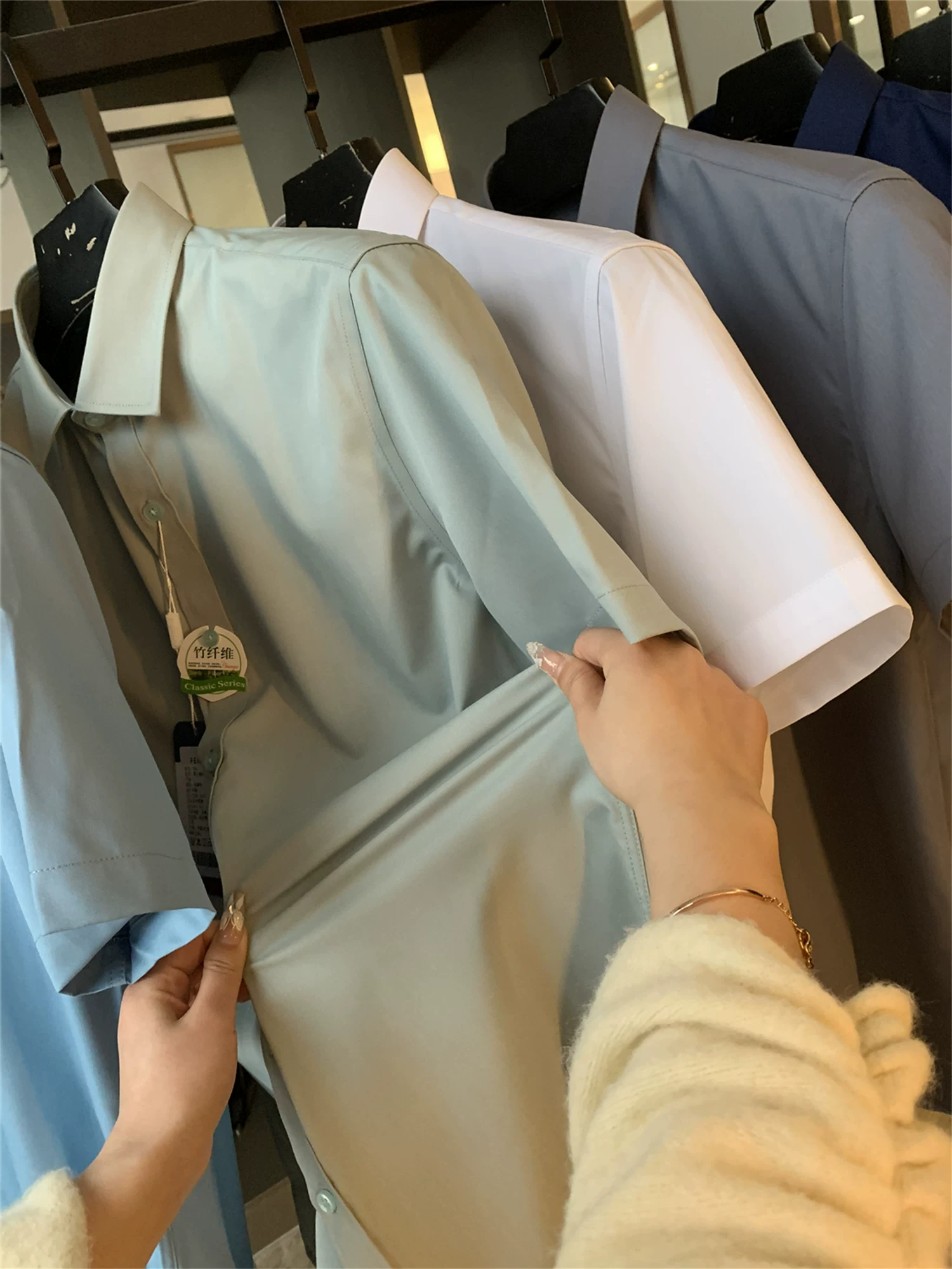 Áo sơ mi nam tay ngắn, chất liệu sợi tre, kháng khuẩn, không nhăn, kiểu dáng lịch sự, đẳng cấp như Don Quixote!