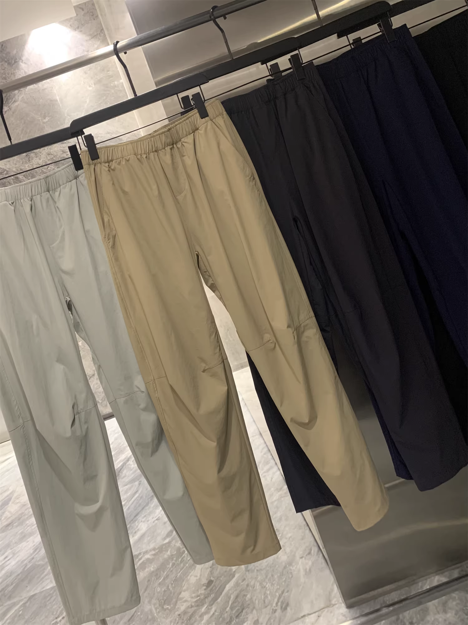 Dòng giải trí ngoài trời Don Quixote! Công nghệ nhẹ! Quần thường ngày có eo co giãn dành cho nam mùa hè