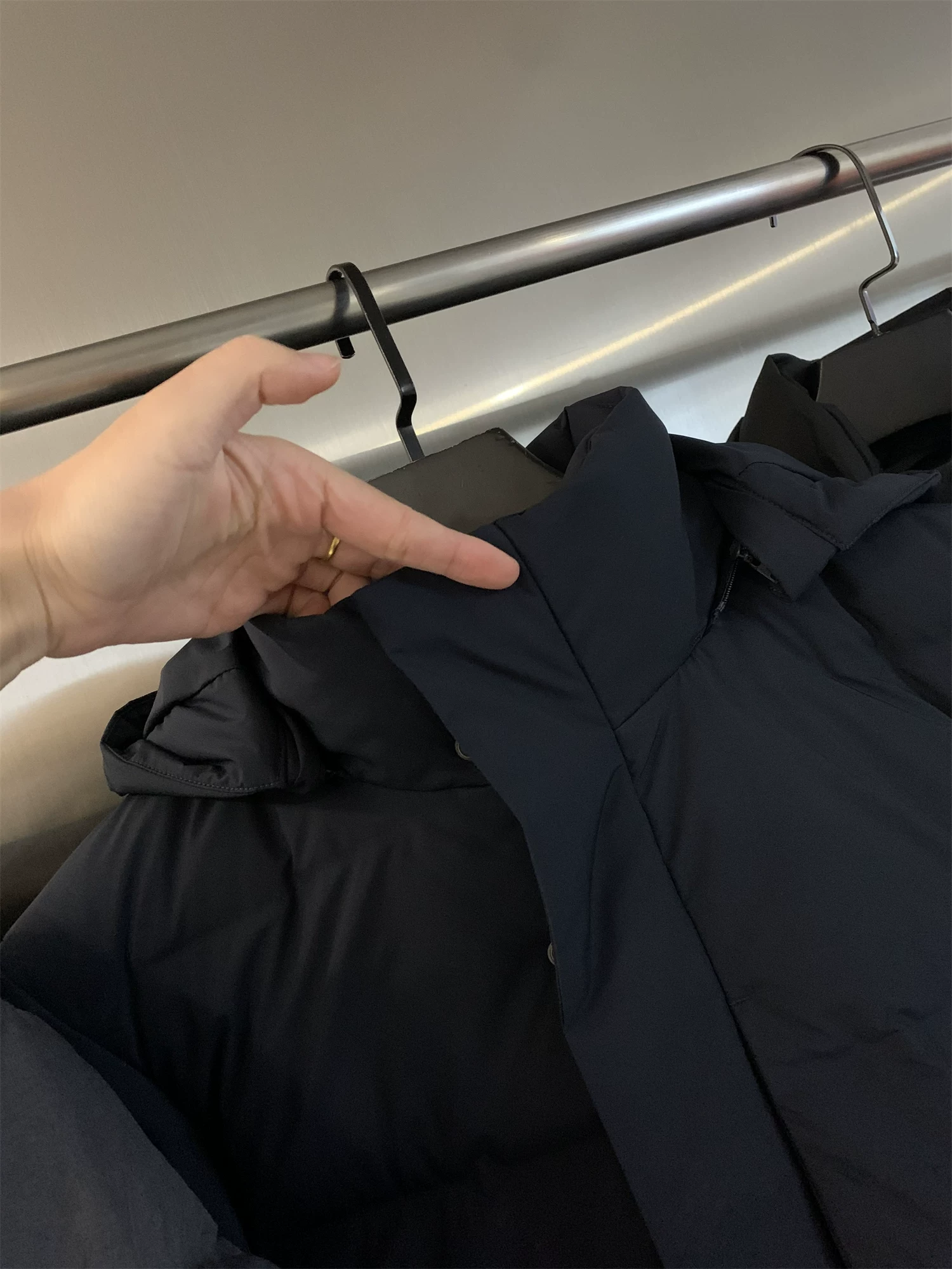 Don Quixote U+ Series! Áo khoác dài mùa đông dành cho nam, nhẹ, độ phồng cao, ấm áp, đa năng, kiểu dáng thời trang