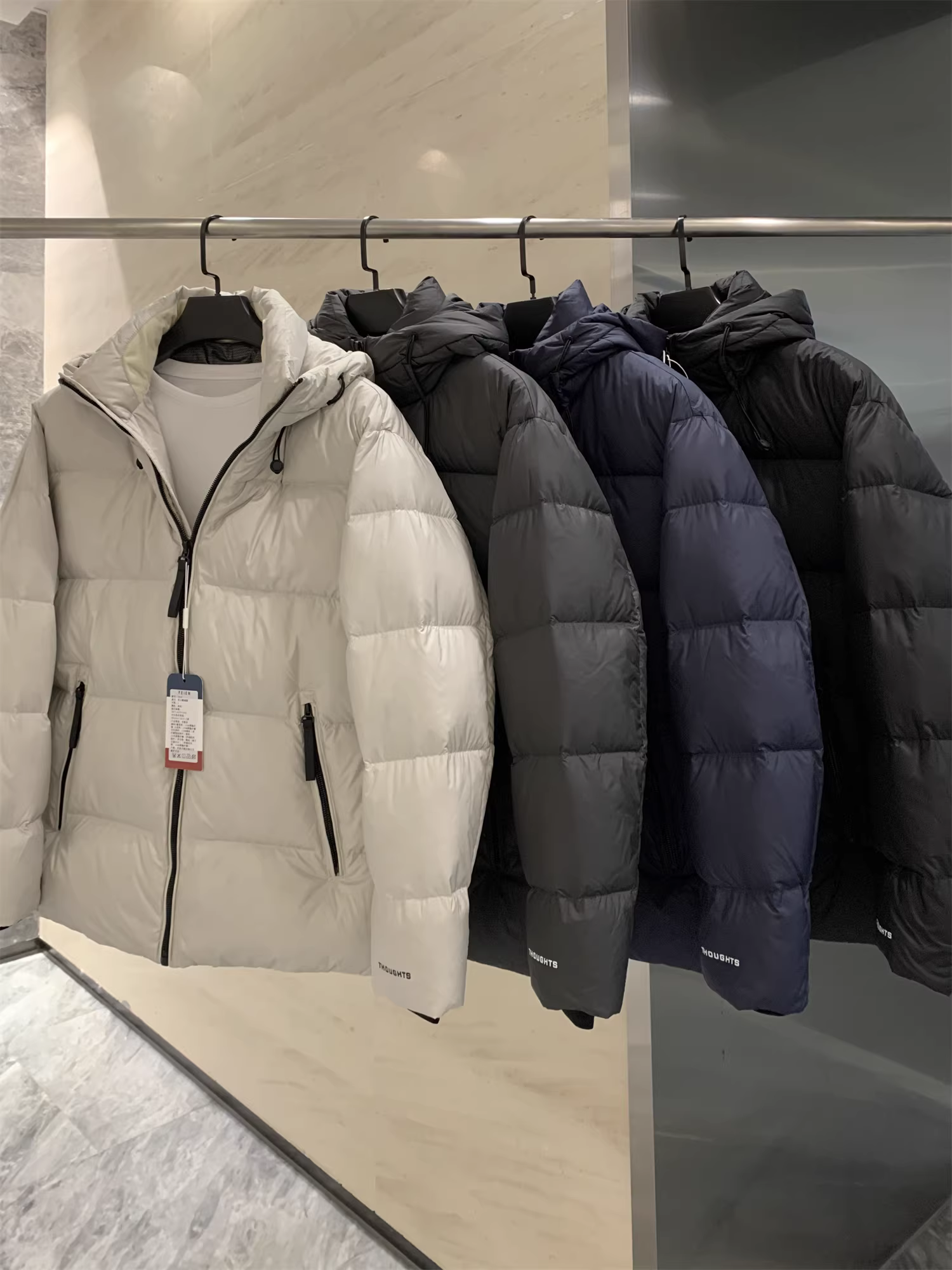 Áo khoác lông vũ Don Quixote chất lượng cao! Chống gió và chống thấm nước! Áo khoác lông vũ có mũ trùm đầu mềm mại, chống lạnh mùa thu đông dành cho hoạt động ngoài trời