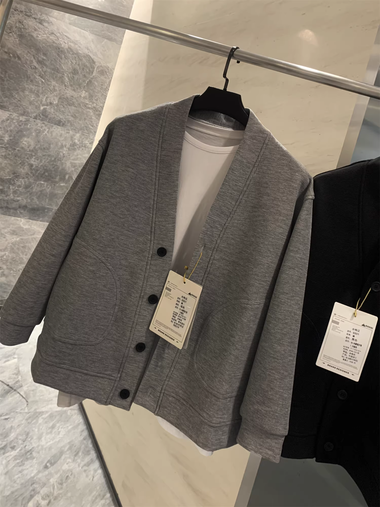 Don Quixote phong cách retro Nhật Bản! Vải waffle 400G! Áo khoác cardigan cổ chữ V đơn giản, giản dị dành cho nam và nữ trong mùa xuân và mùa thu.