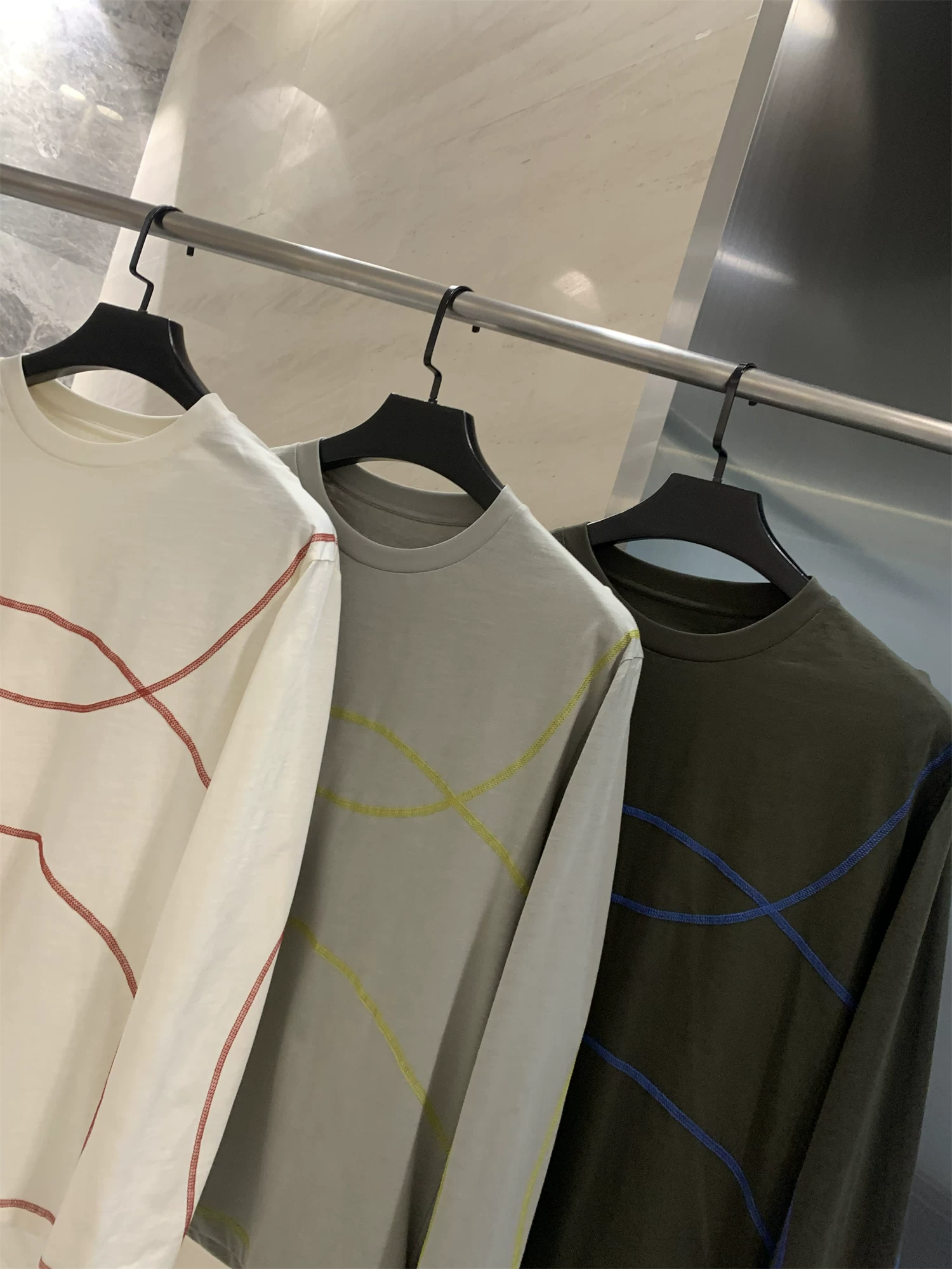 Thiết kế phối màu Don Quixote! Phong cách dã ngoại trên núi! Áo thun dài tay bằng cotton tre thoáng khí và thấm hút mồ hôi dành cho nam và nữ.