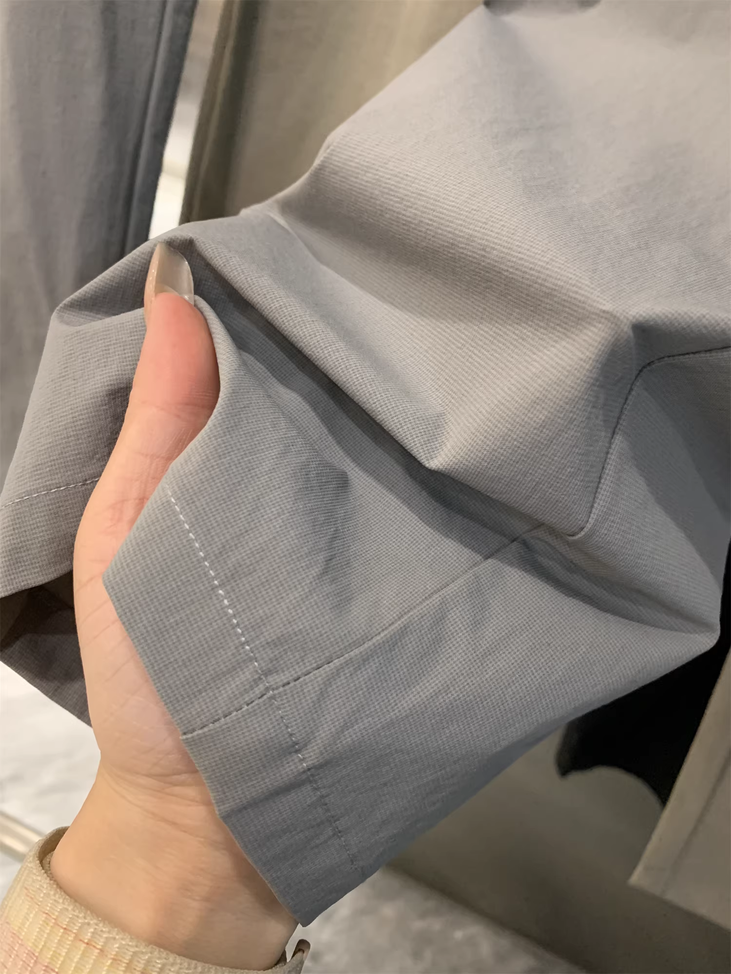 Don Quixote rất ngầu và mềm mại! Cảm giác rất mát mẻ và thoáng khí! Quần nam mùa hè mềm mại, thân thiện với da, đa năng, kiểu dáng thường ngày.