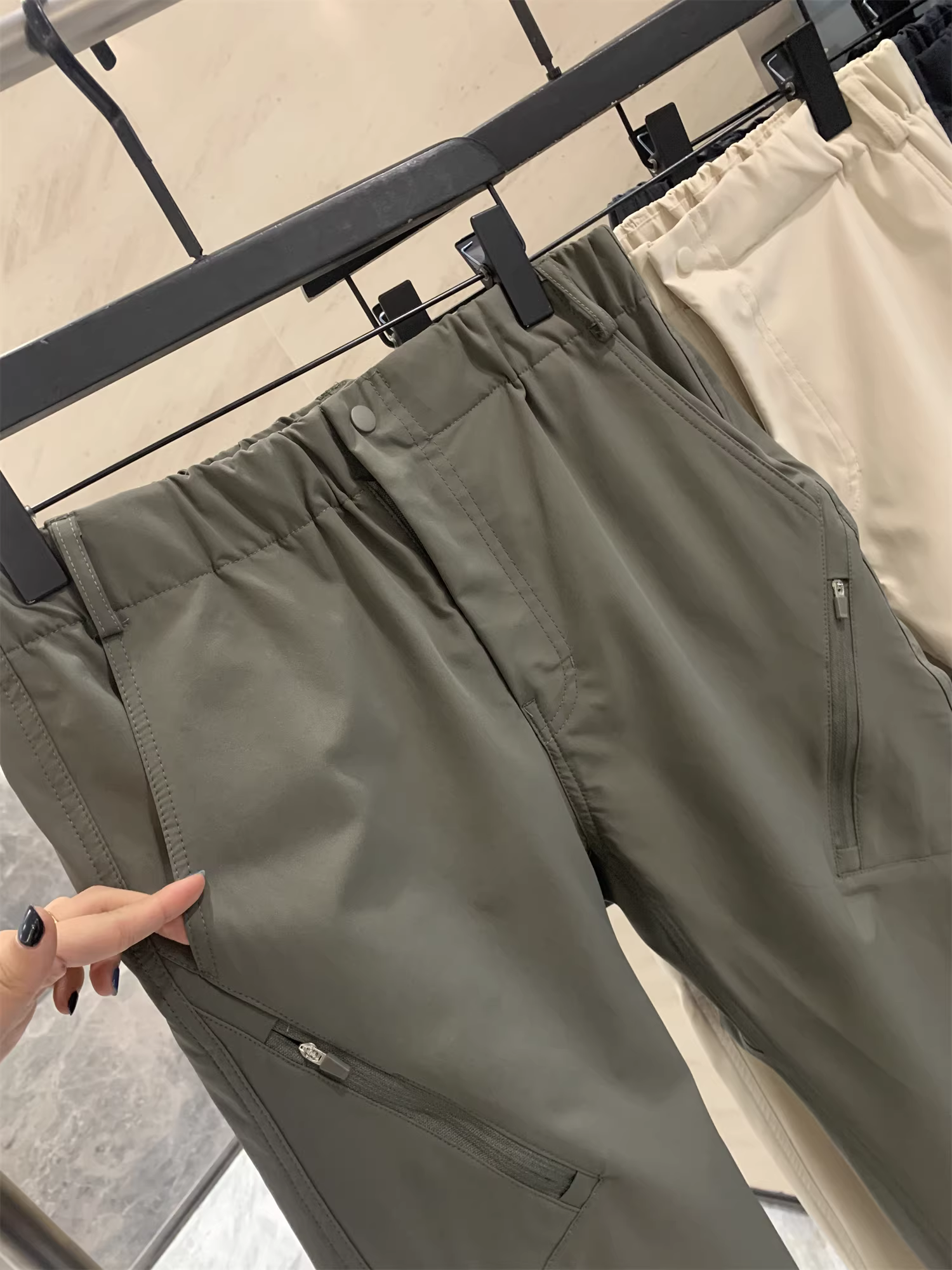 Đơn đặt hàng ODM của nhà máy Don Quixote! Quần cargo đi bộ đường dài nhanh khô, có khóa kéo bên, đa năng, phong cách thường ngày dành cho nam