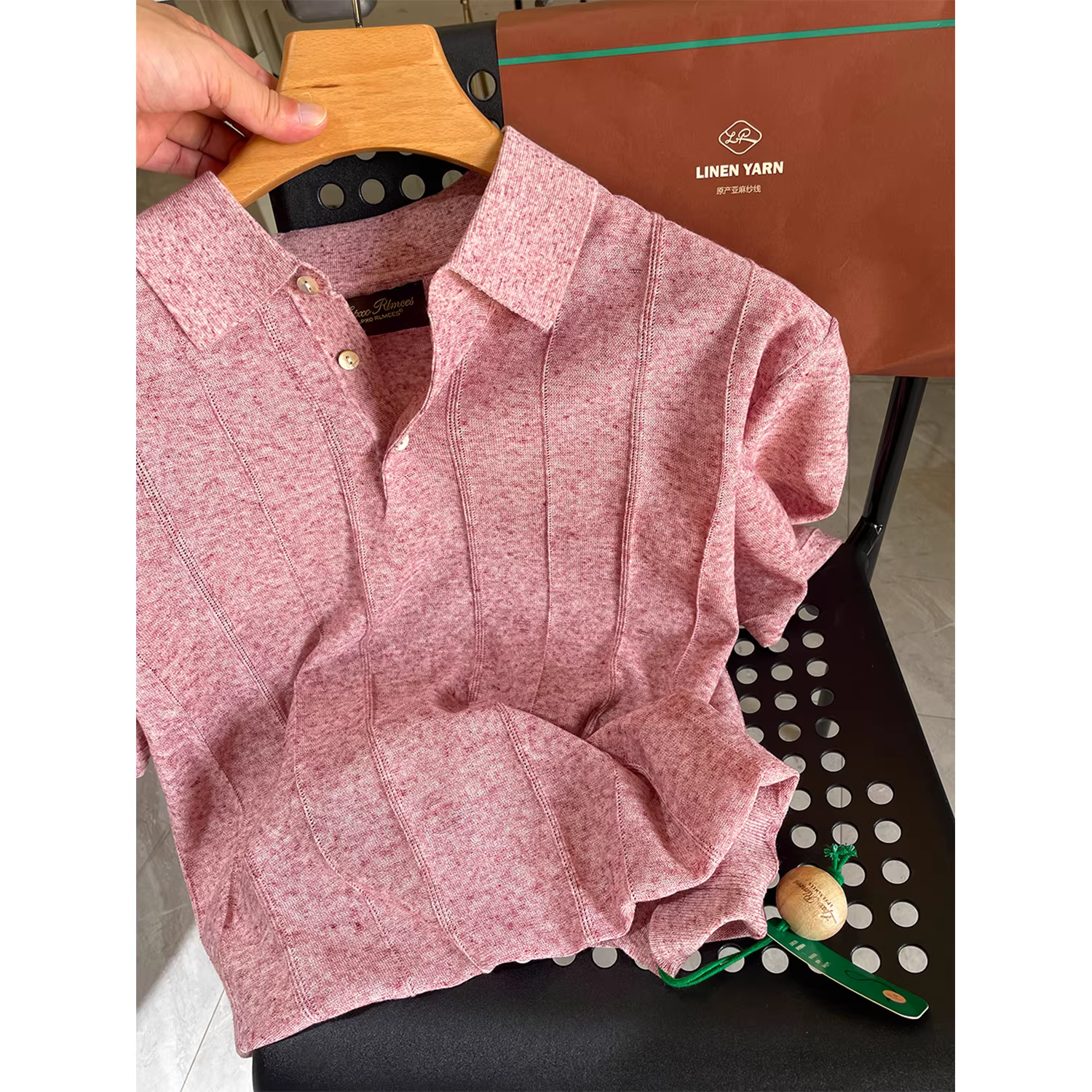 Don Quixote - Phong cách Ý sang trọng nhẹ nhàng! Phong cách tiền cổ điển! Áo thun ngắn tay chất liệu jacquard cổ Henry, dáng rộng, chất liệu mỏng nhẹ, mặc mùa hè.