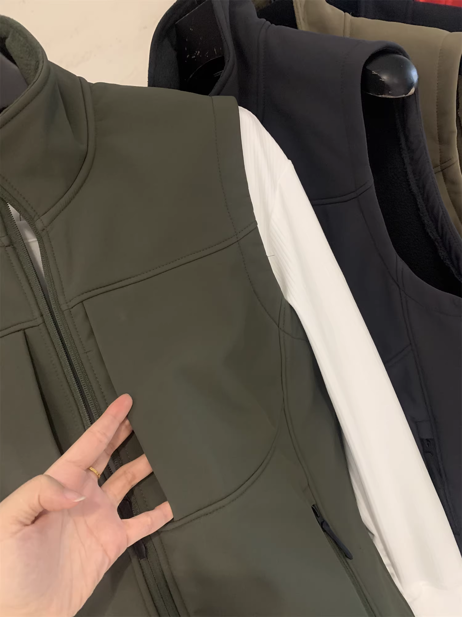 Don Quixote Urban High-end Outdoor! Chống thấm nước, thoáng khí và ấm áp! Áo vest nam lót lông cừu mùa thu.