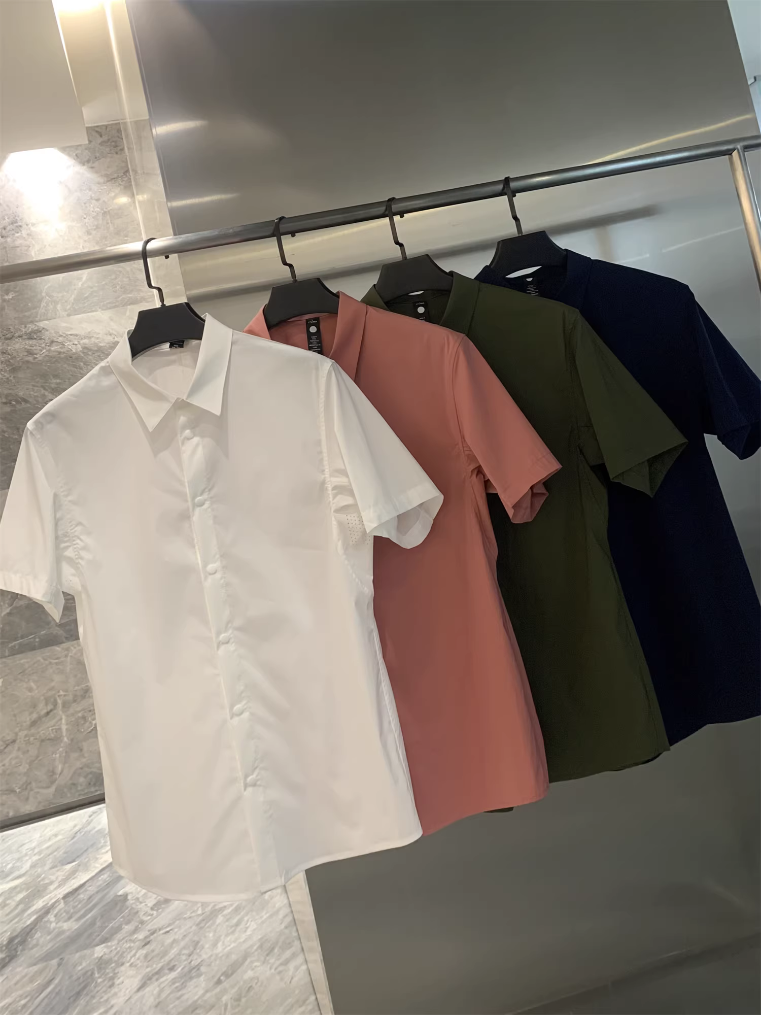 Áo lưới thoáng khí Don Quixote! Áo sơ mi ngắn tay mùa hè mới dành cho nam, đơn giản và đa năng.