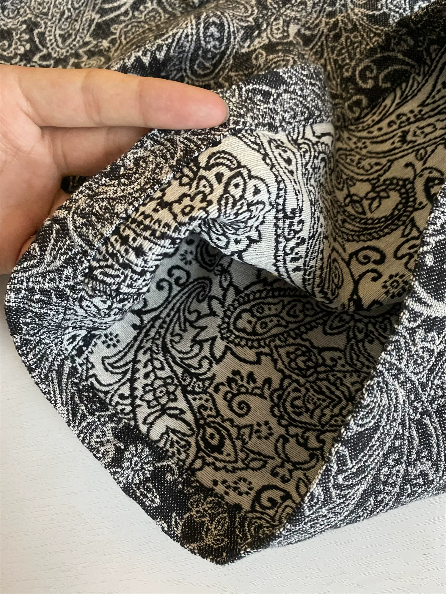 Dòng thiết kế Don Quixote! Vải Jacquard cổ điển! Quần short 5 điểm đa năng, lưng thun co giãn, dáng rộng dành cho nam