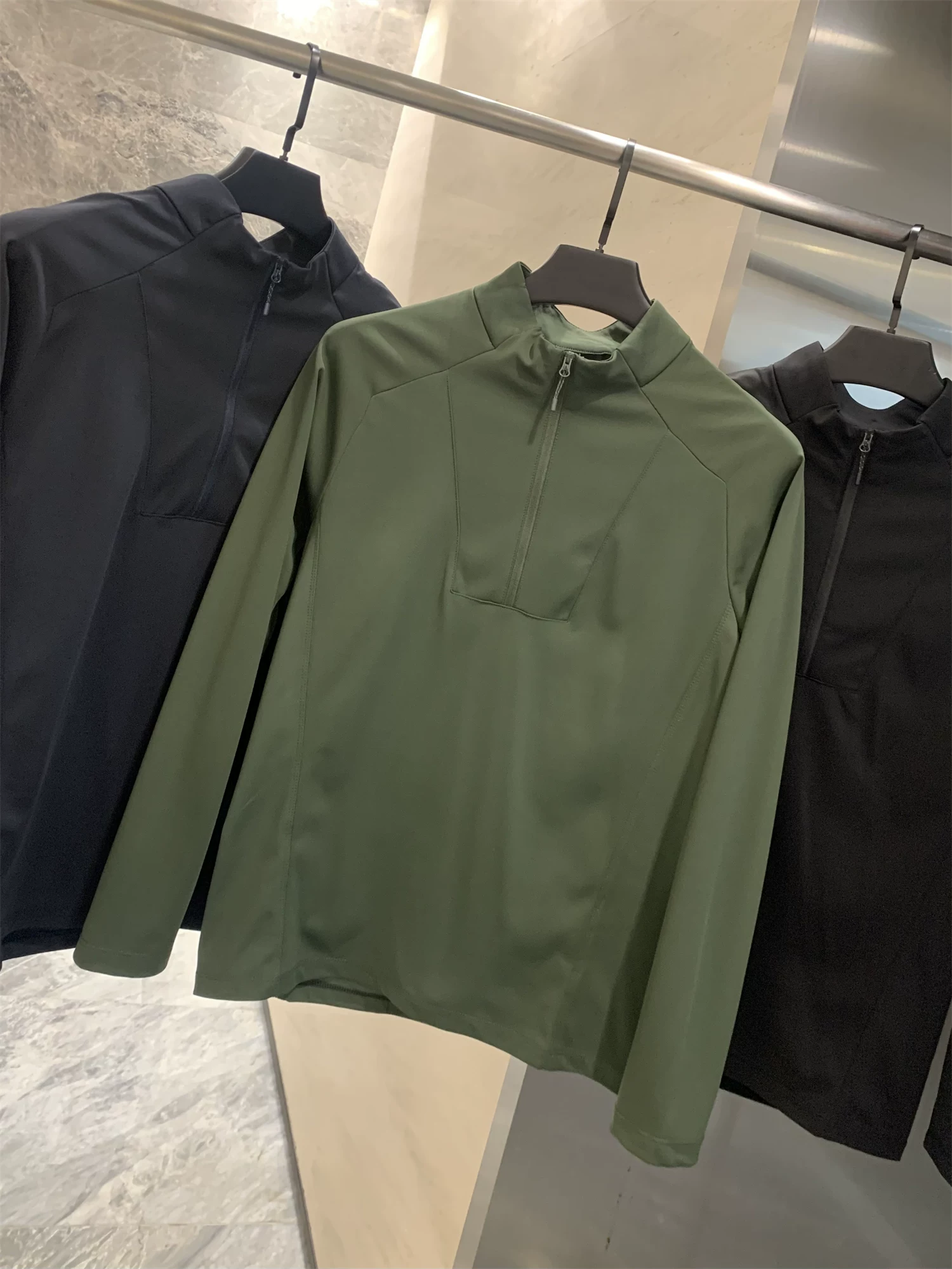 Áo thun Don Quixote Outdoor 3D Tailored Fit! Kiểu dáng Mỹ, chất liệu nhanh khô, mềm mại, cổ đứng nửa khóa kéo, tay dài, lớp lót giữ ấm