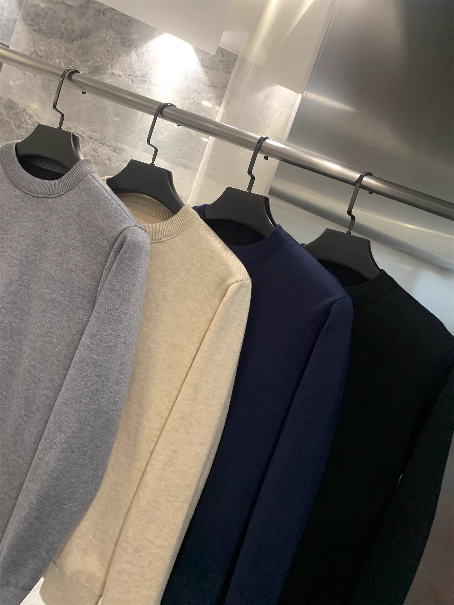 Áo len dệt kim Don Quixote chất liệu modal + len cừu! Lót lông cừu! Áo len giữ ấm mùa thu đông dành cho nam.