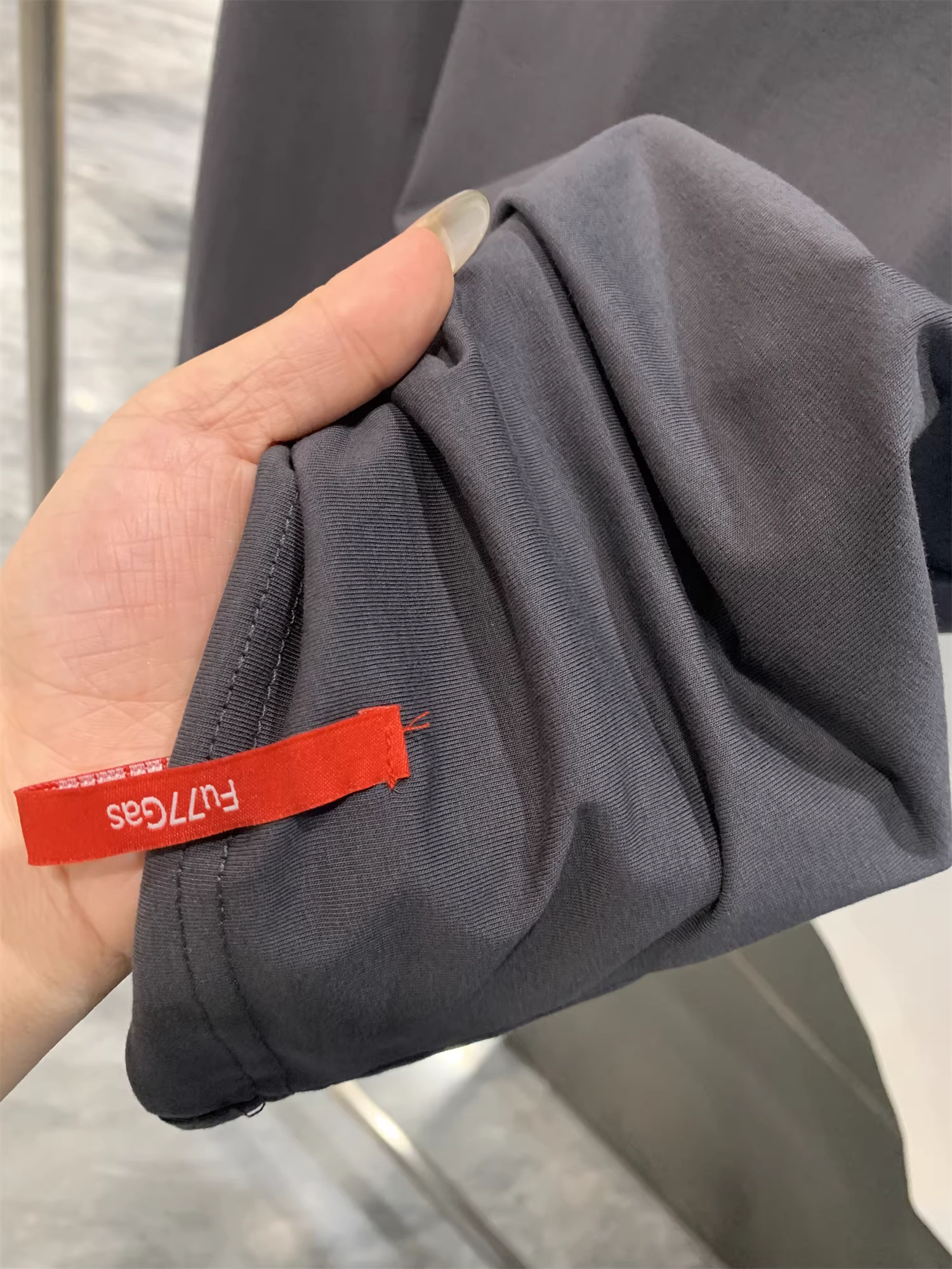 Dòng thiết kế Don Quixote! Đã được chải và giặt sạch! Áo thun nam tay ngắn cổ tròn màu trơn đa năng, phong cách thường ngày mùa hè.