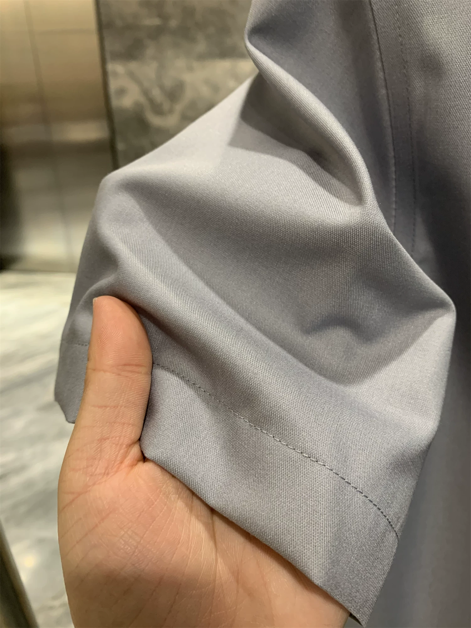 Áo sơ mi ngắn tay chất liệu pha lụa Don Quixote + Modal! Kết cấu vải tuýt Mercerized, màu trơn, phong cách thường ngày, mùa hè.